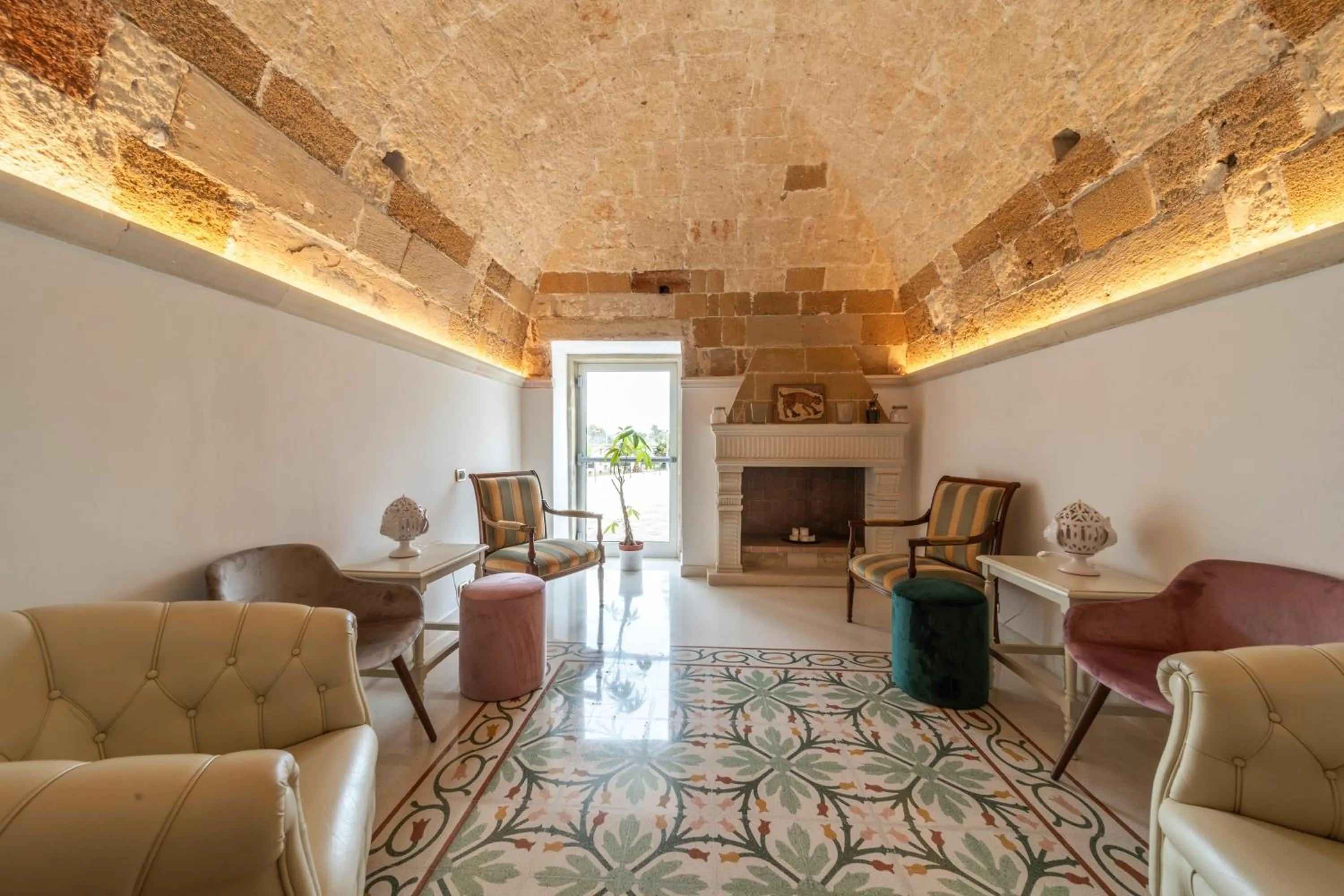 hair dresser in Villa Rosa Antico Dimora Storica