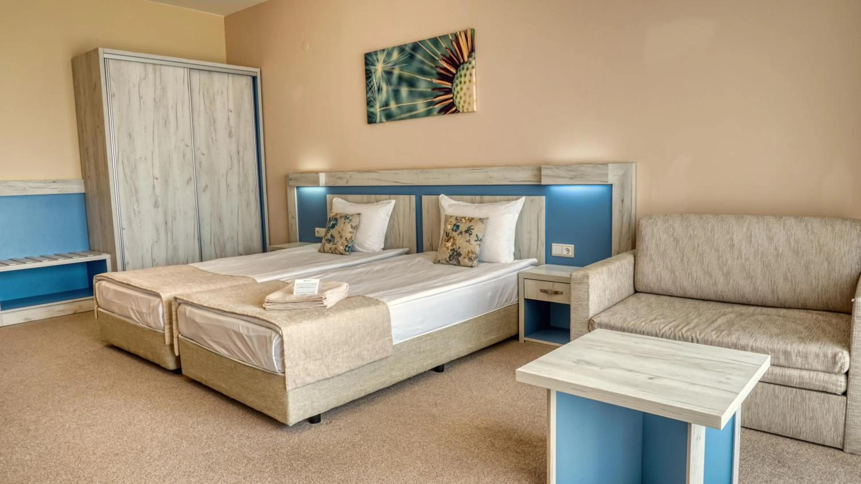 Bed in DIT Evrika Beach Club Hotel - All Inclusive