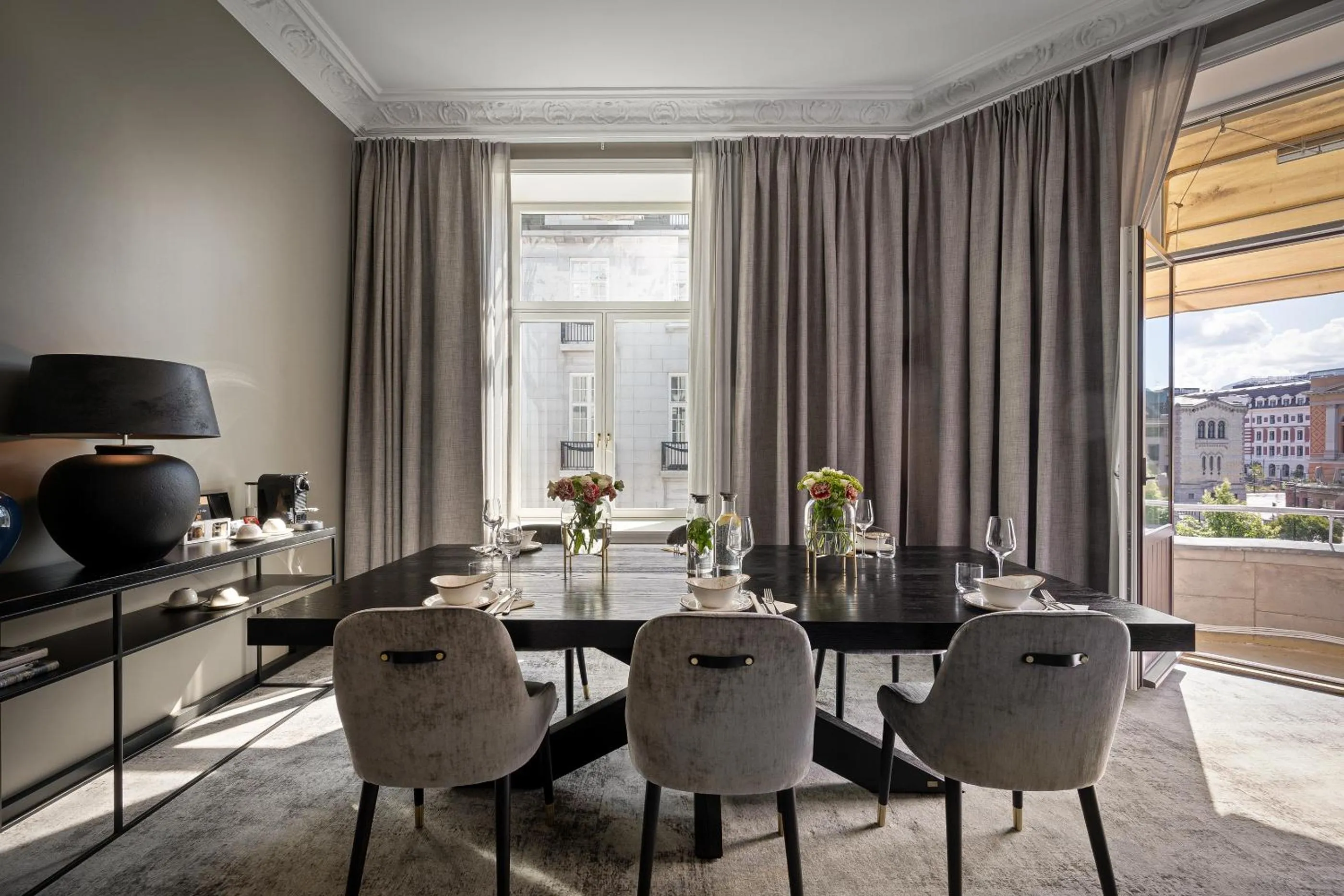 Dining area in Karl Johan Hotel
