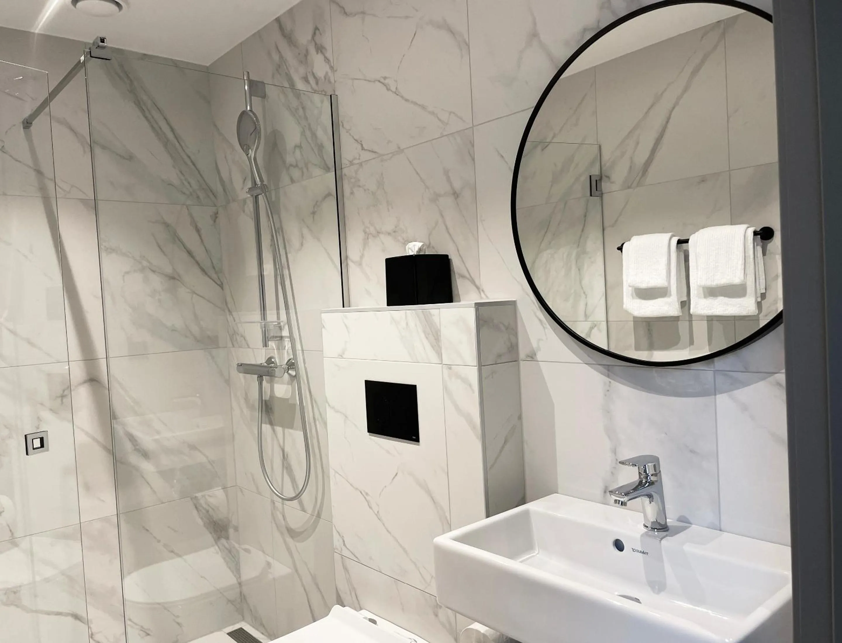 Bathroom in Karl Johan Hotel