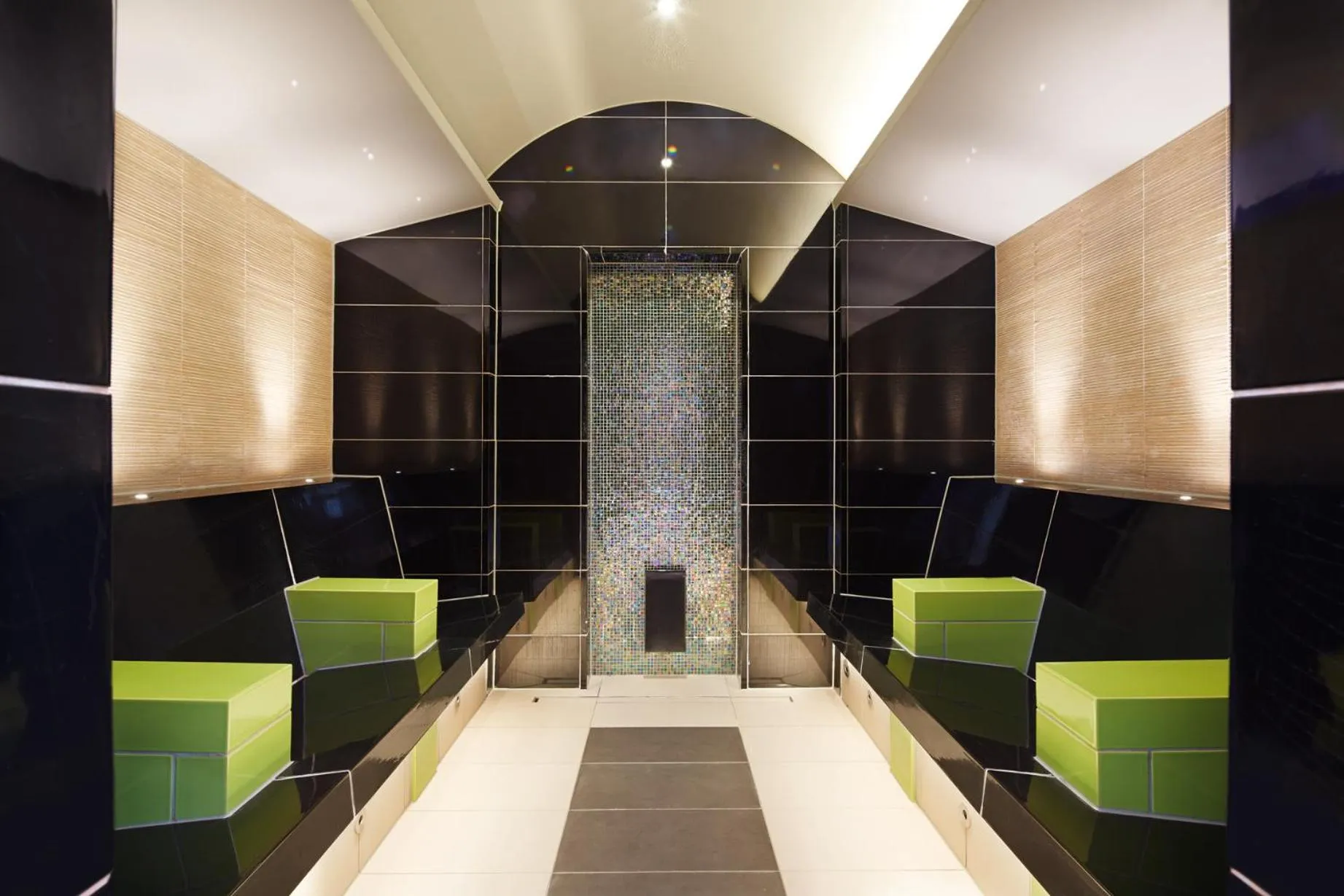 Steam room in Best Western Premier Park Hotel & Spa