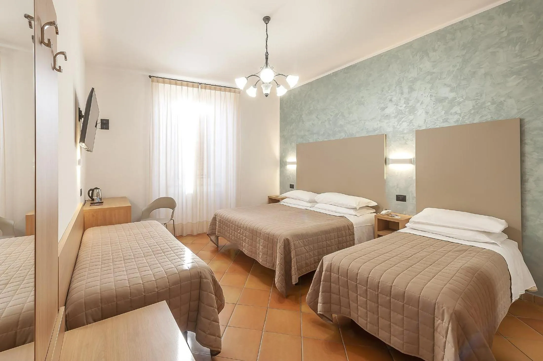 Bedroom, Bed in Hotel Sole