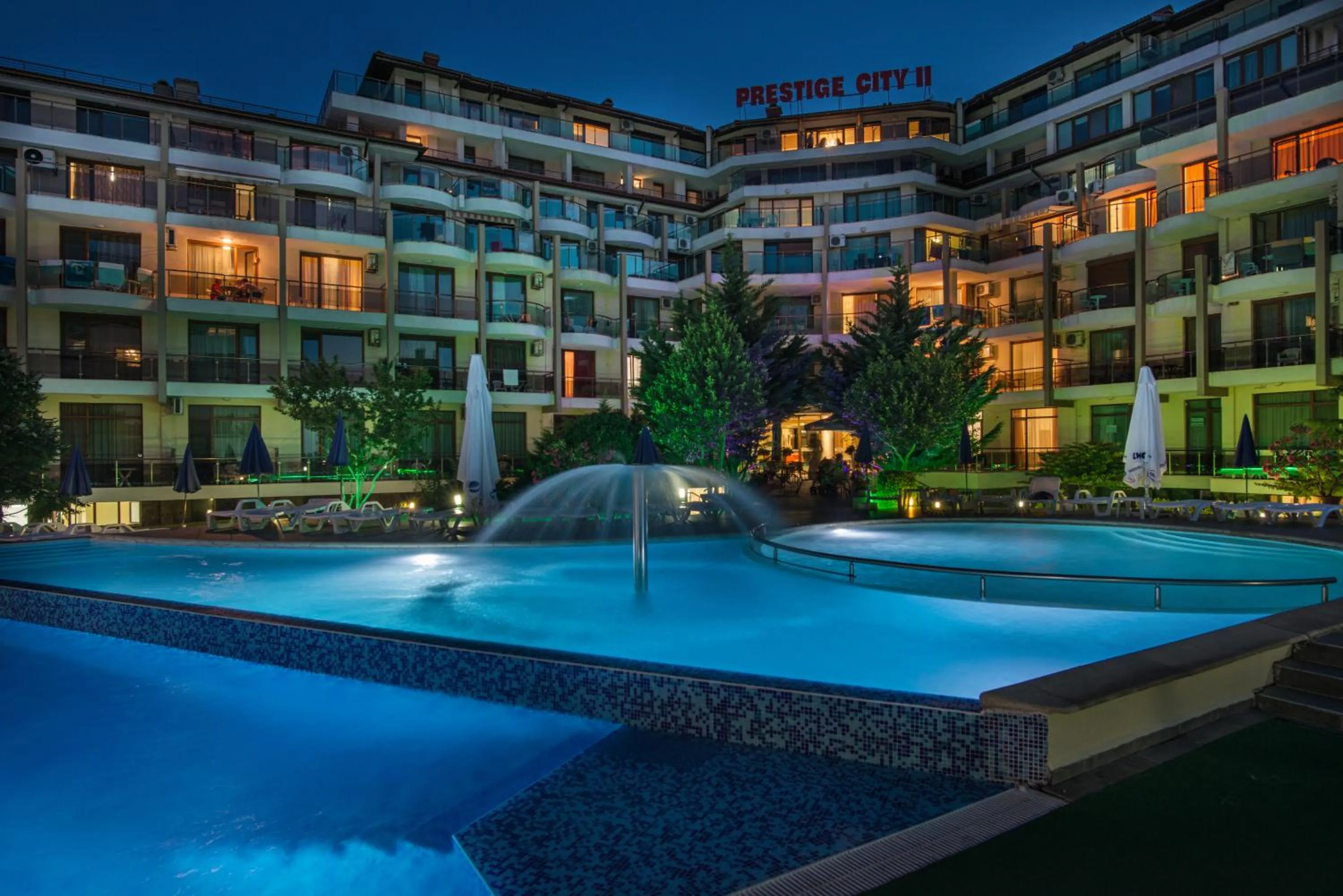 Swimming pool in Aparthotel Hotel Prestige City II