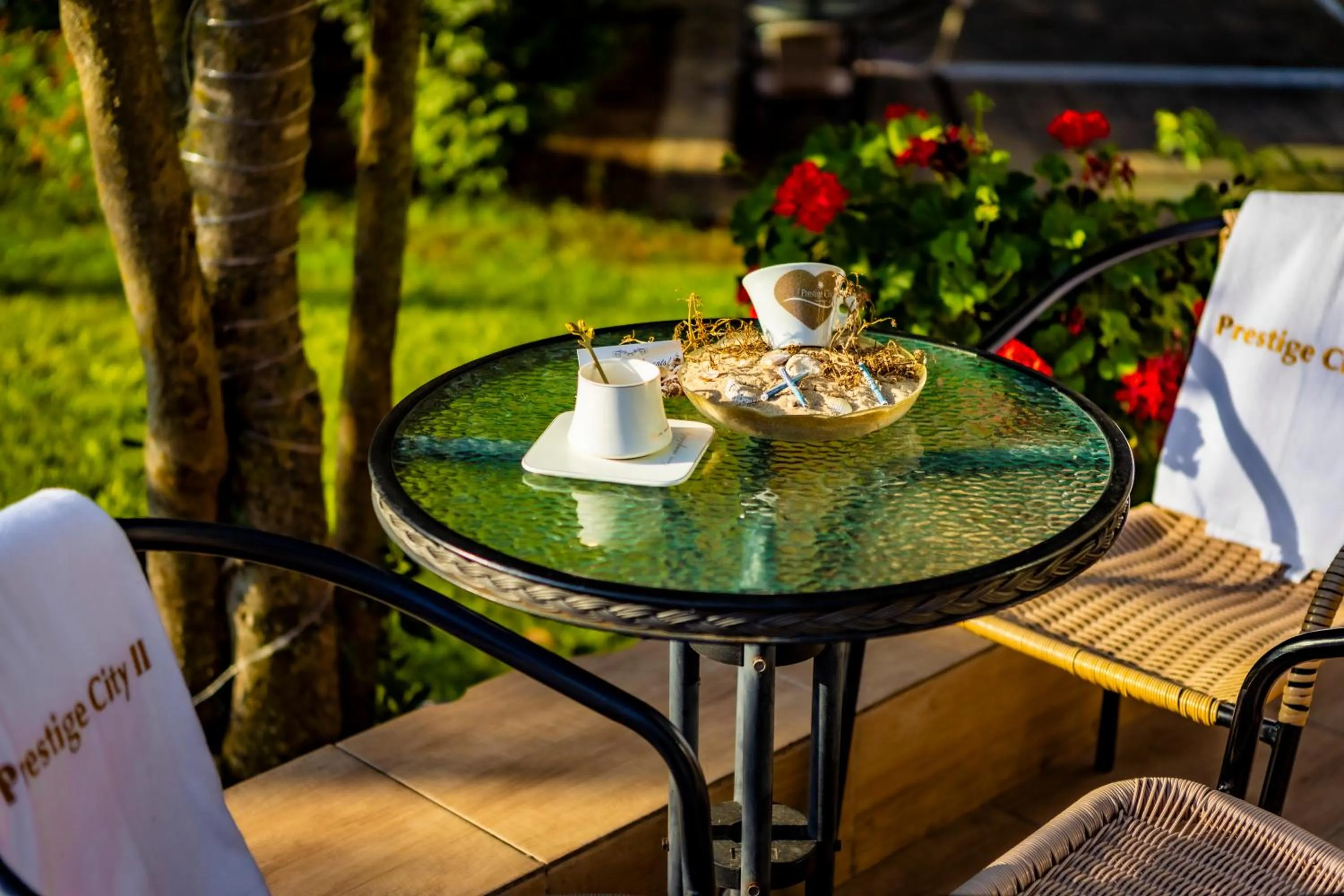 Garden view in Aparthotel Hotel Prestige City II