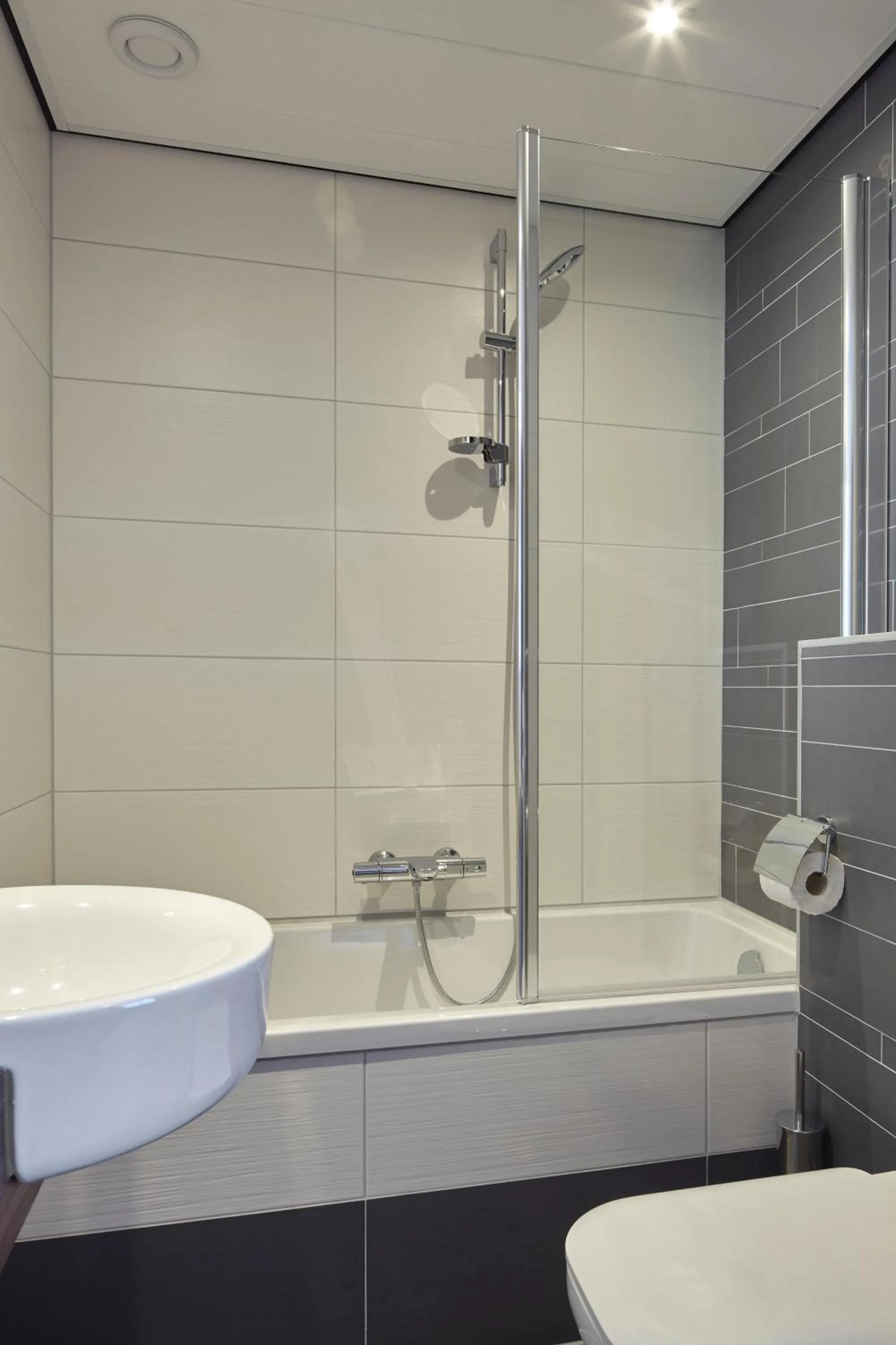 Bathroom in The Muse Amsterdam - Boutique Hotel