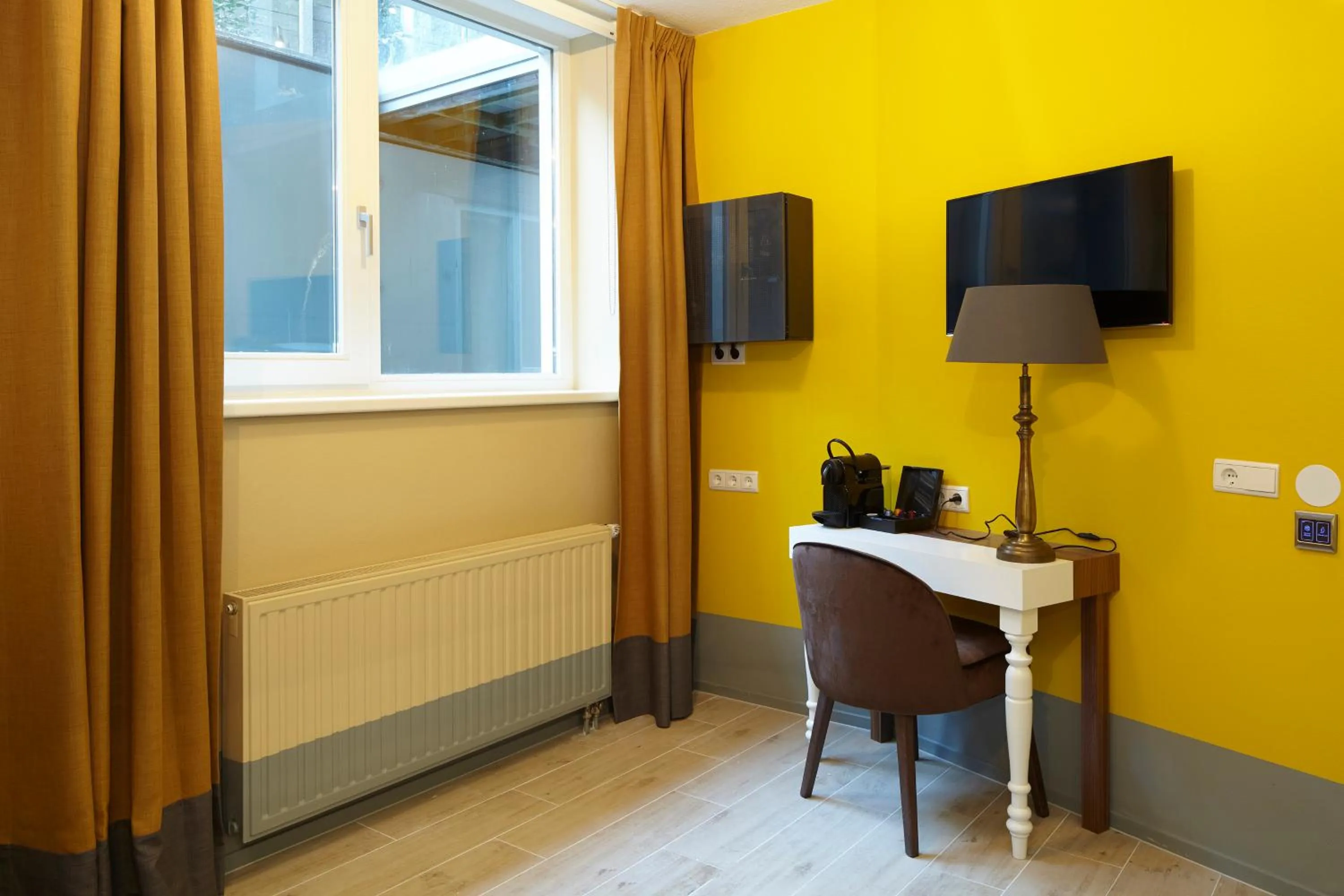 Bedroom in The Muse Amsterdam - Boutique Hotel