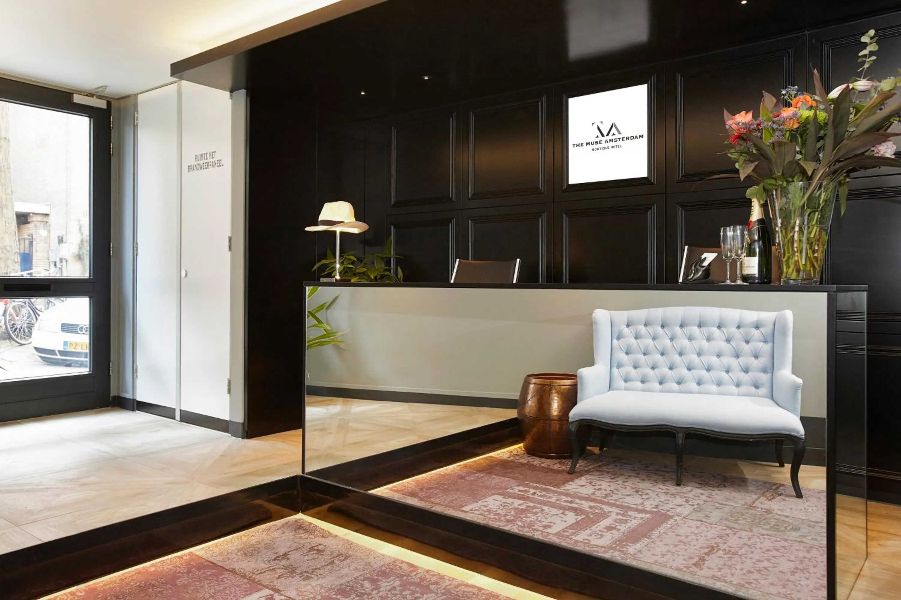 Lobby or reception in The Muse Amsterdam - Boutique Hotel