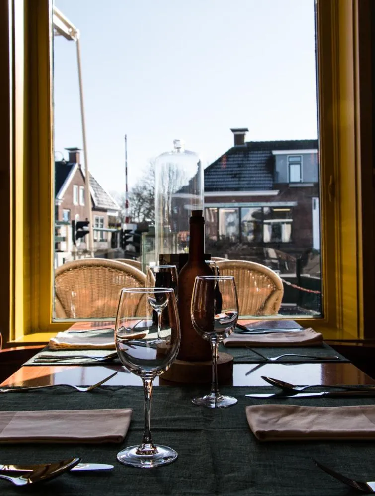 Food and drinks in Hotel Restaurant It posthus