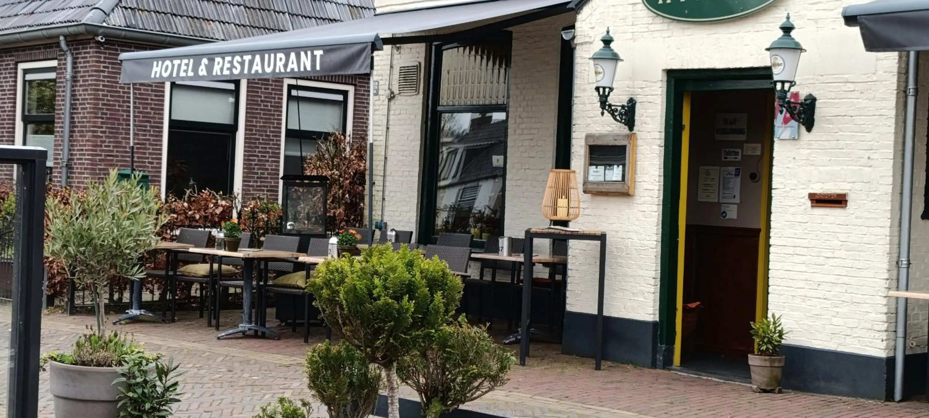 Property building in Hotel Restaurant It posthus