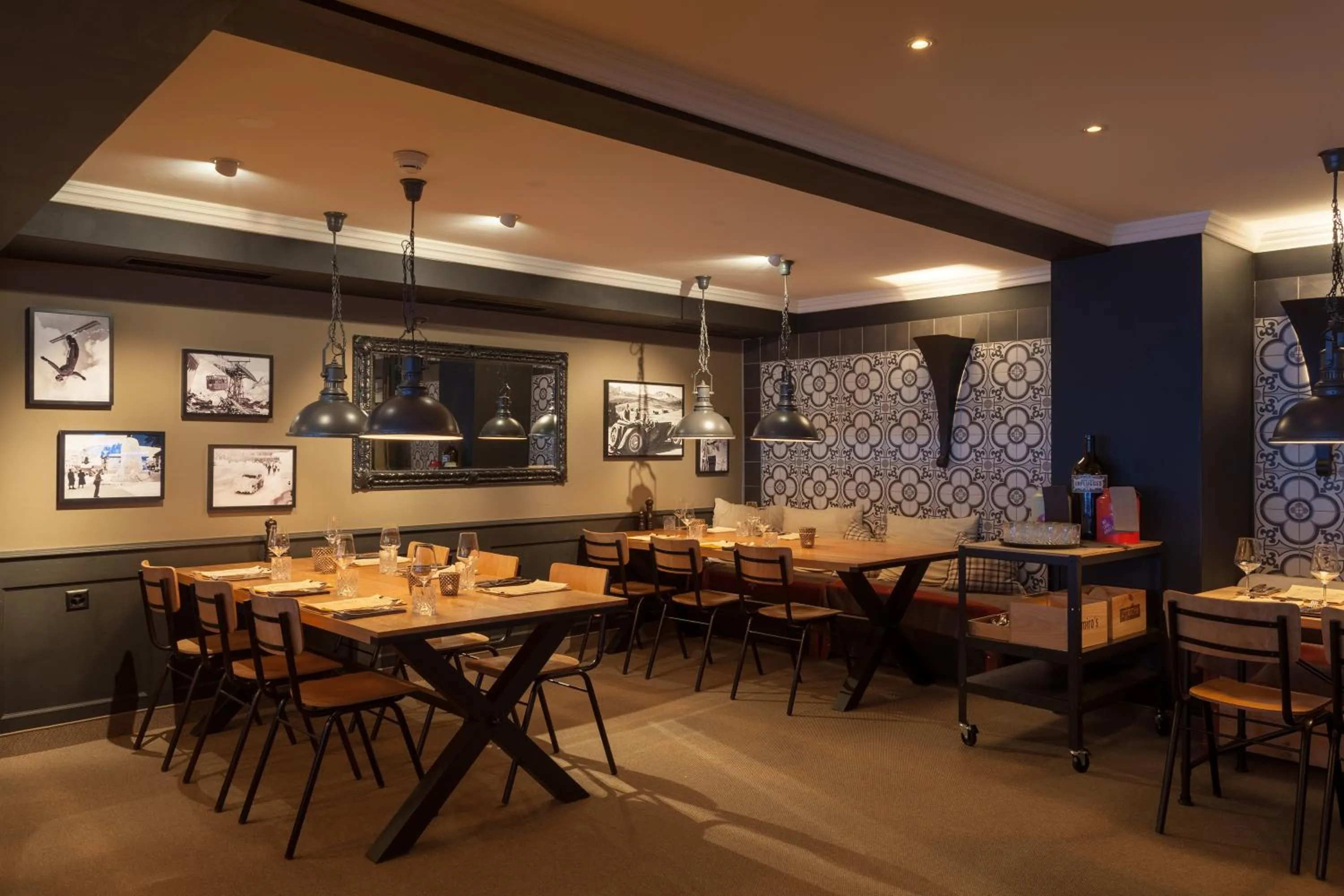 Restaurant/places to eat in Hotel Provisorium13