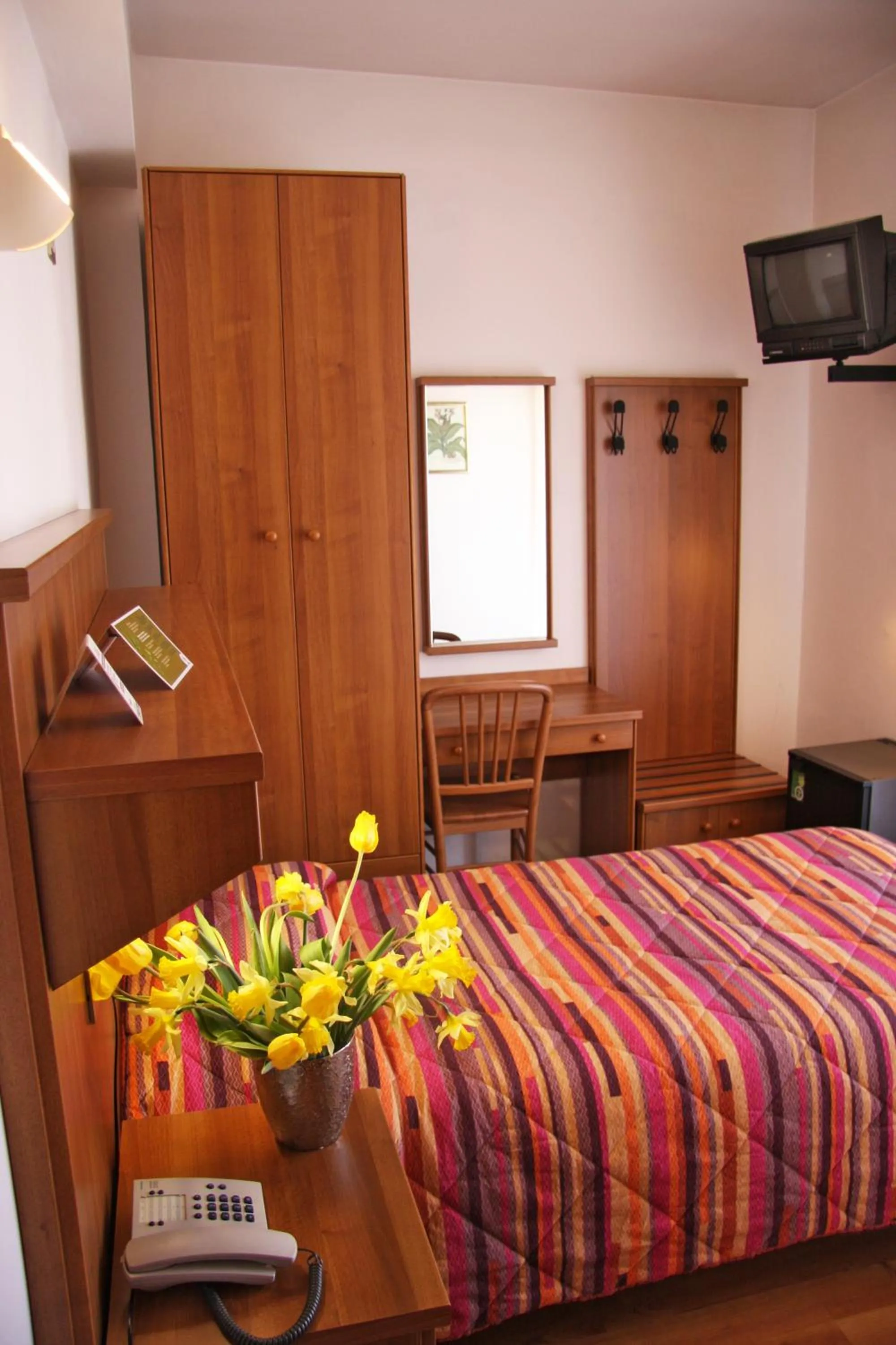 Bathroom, Bed in Hotel Los Angeles