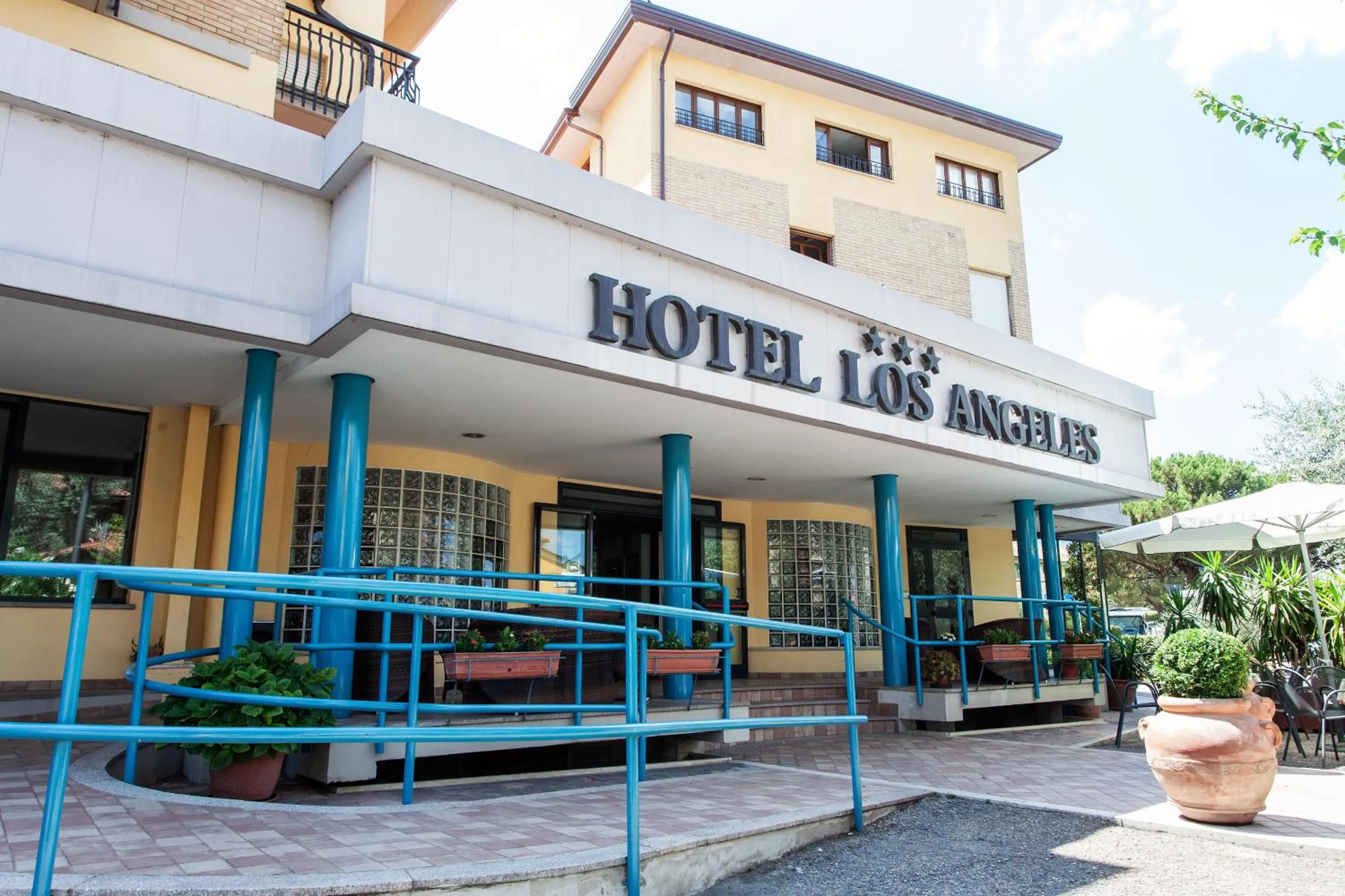 Facade/entrance in Hotel Los Angeles