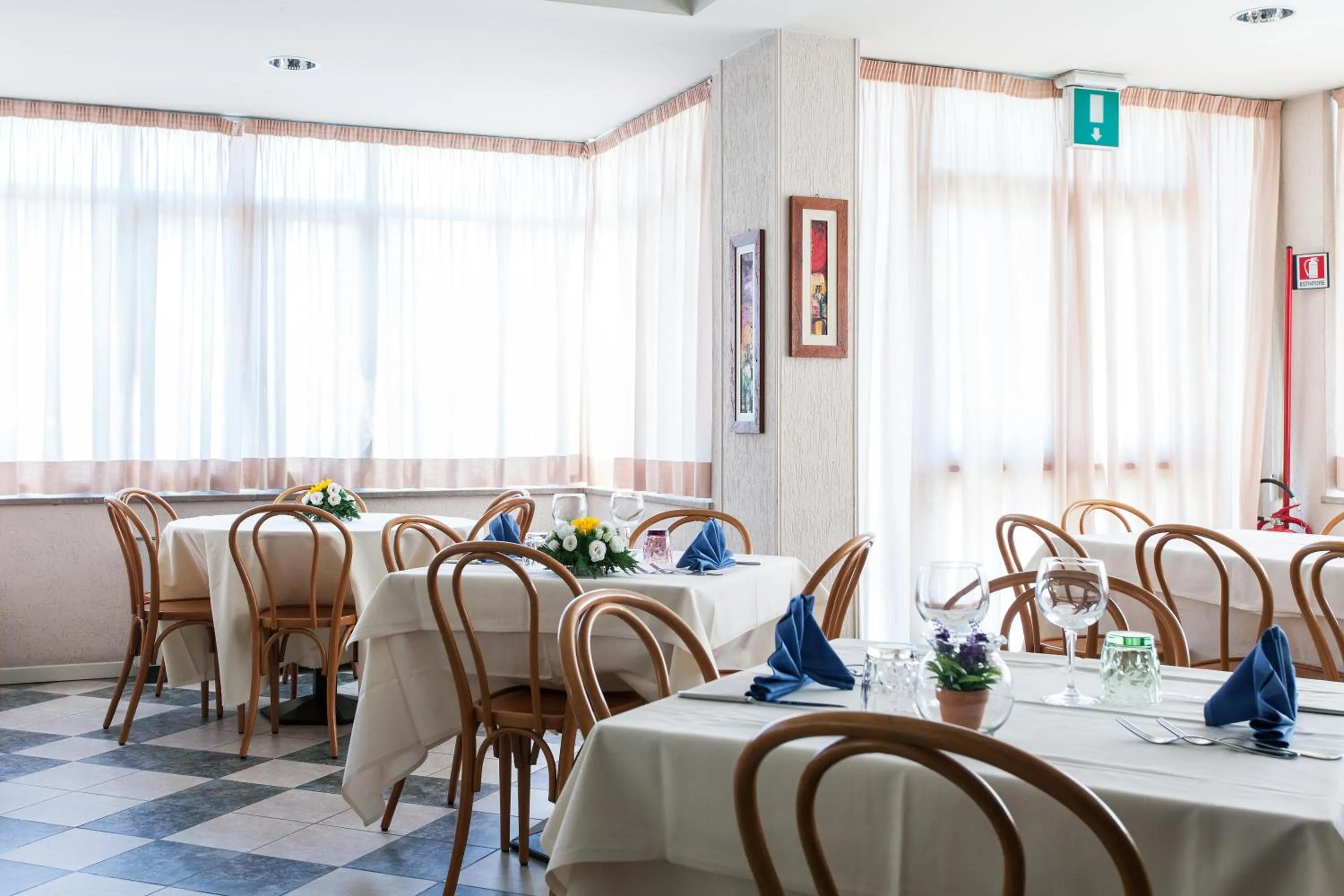 Meals in Hotel Los Angeles