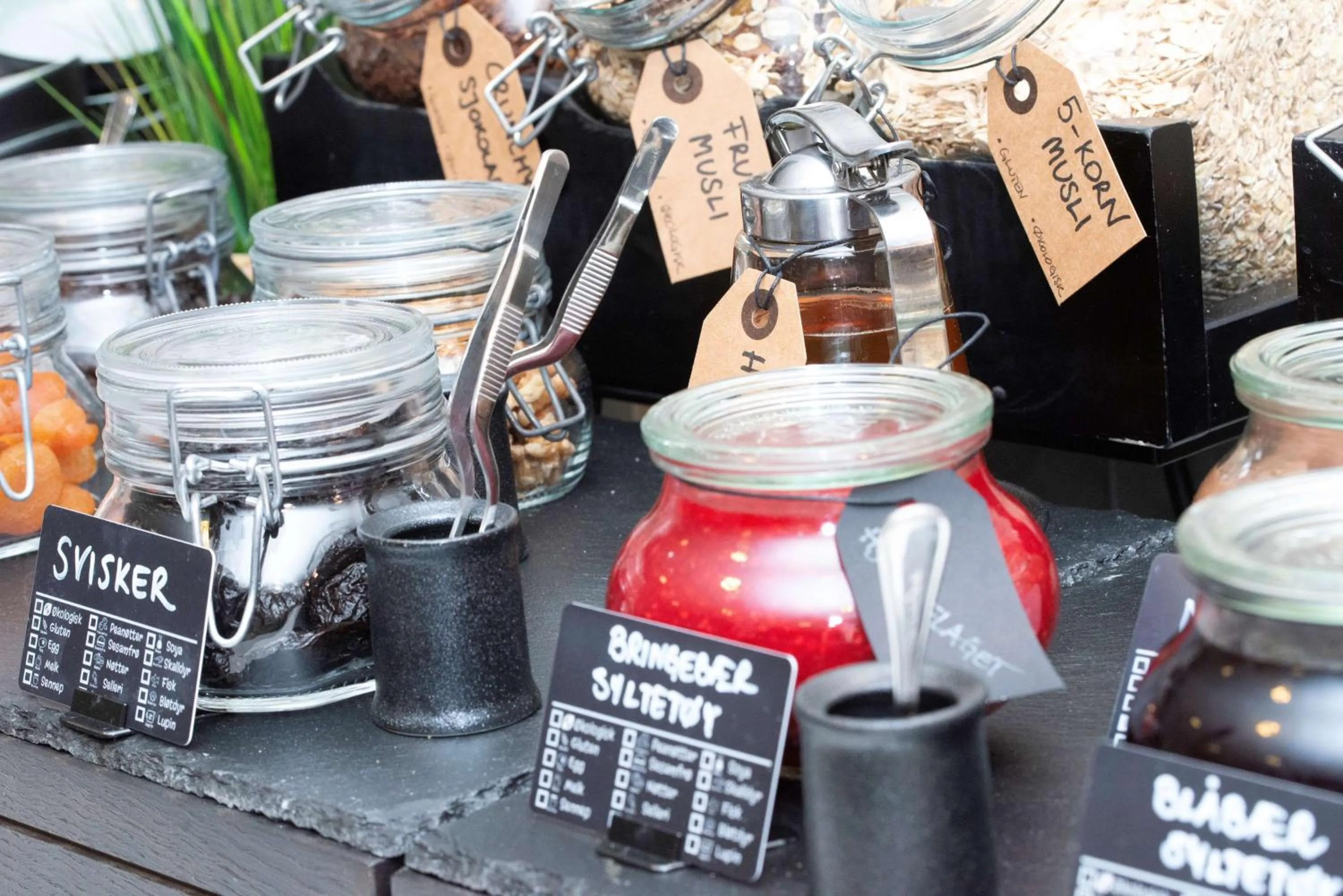 Food in Park Inn by Radisson Oslo Airport Hotel West