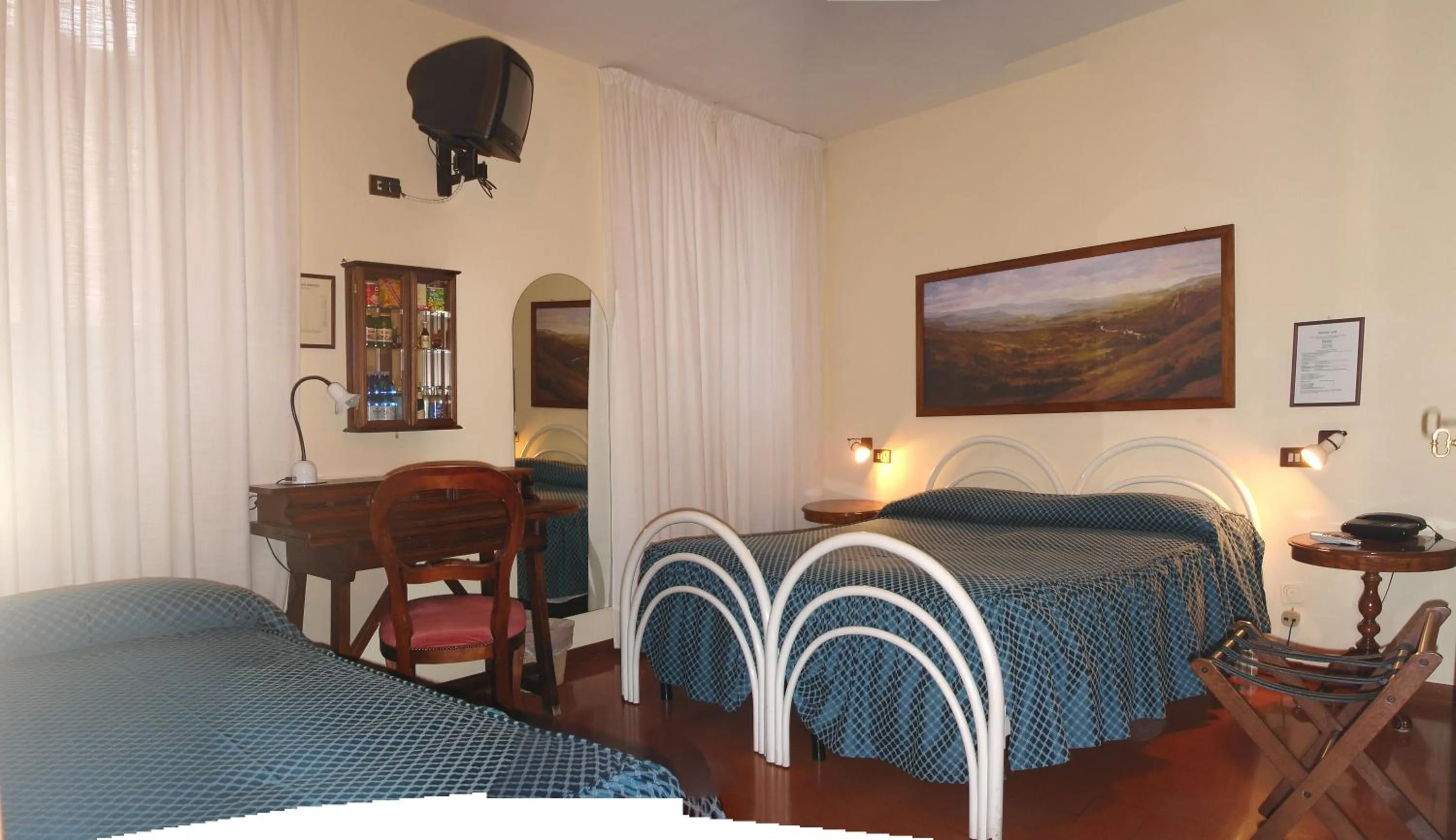 Photo of the whole room, Bed in Hotel Pallotta