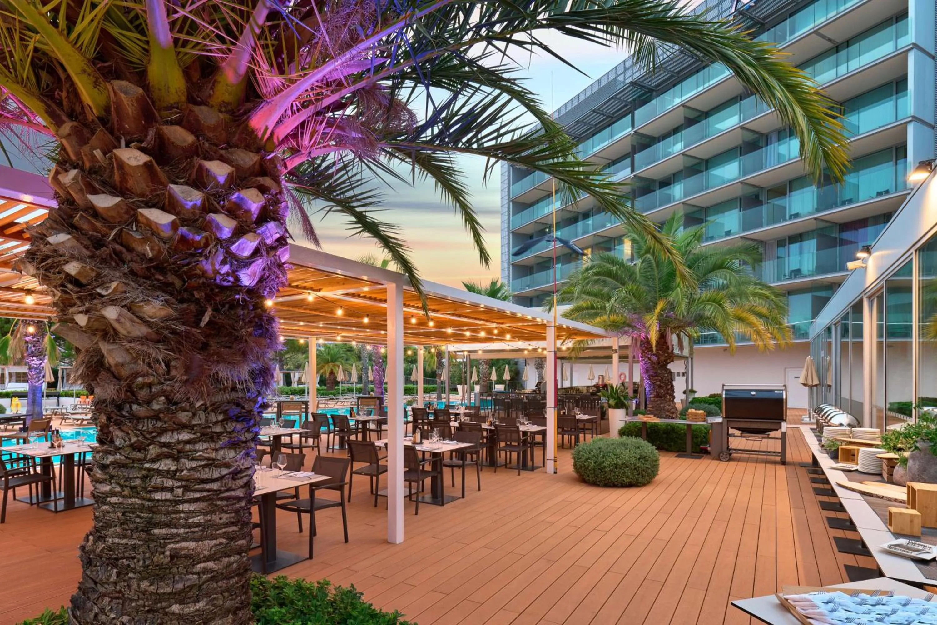 Lounge or bar in Radisson Blu Resort & Spa