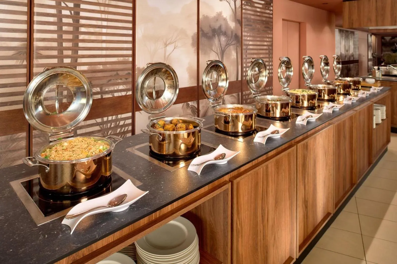 Food and drinks in Radisson Blu Resort & Spa