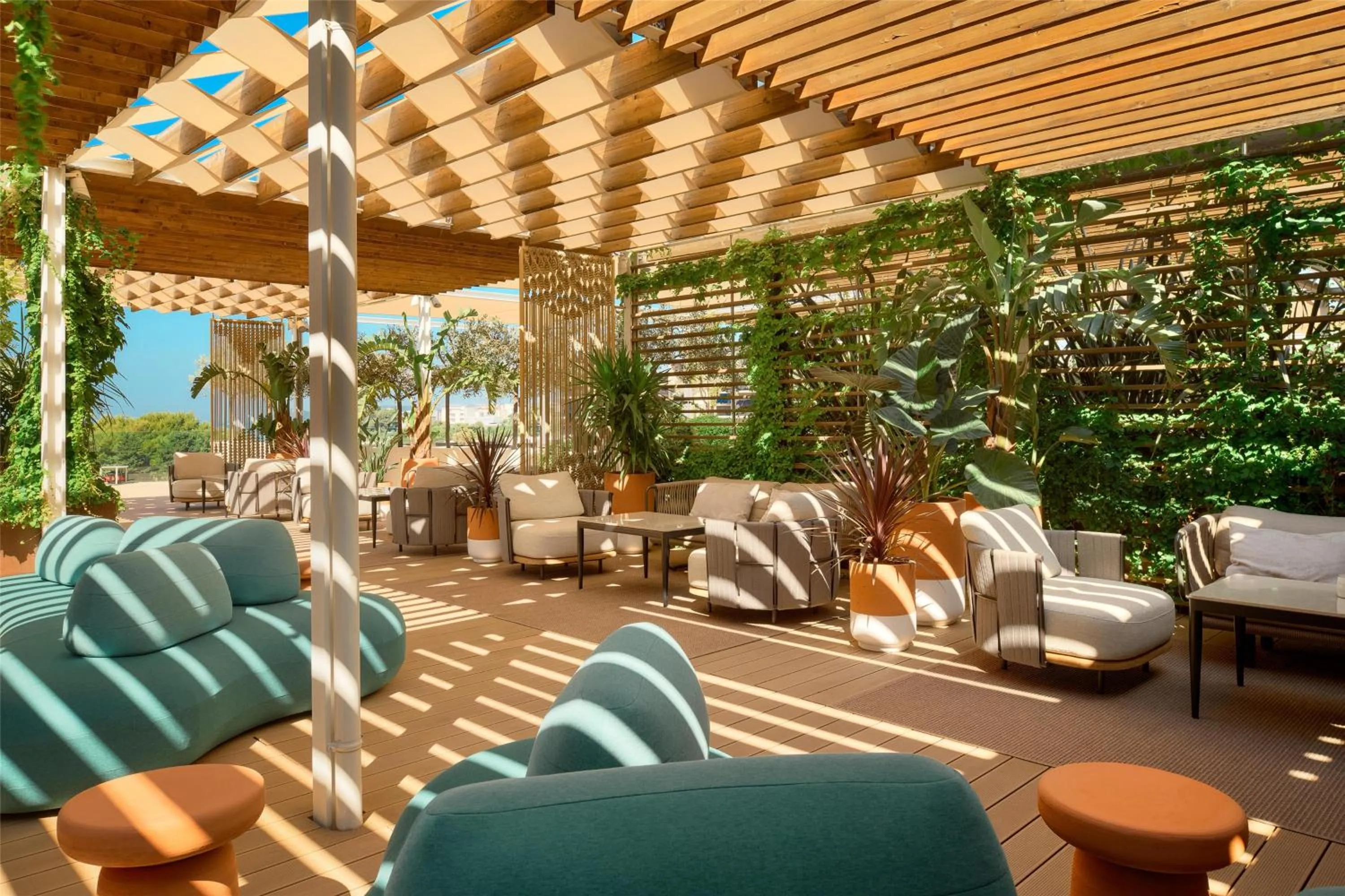 Lounge or bar in Radisson Blu Resort & Spa