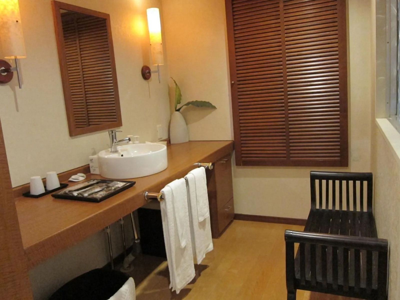 Area and facilities, Bathroom in Hotel Rplus