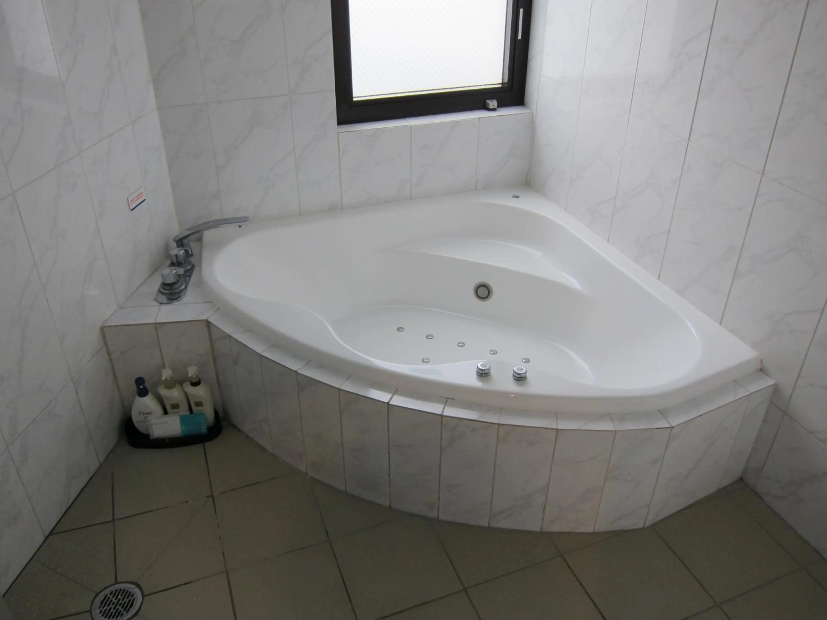 Bathroom in Hotel Rplus