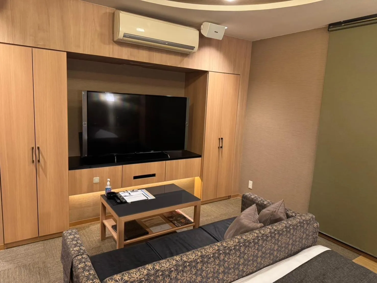 TV and multimedia in Dai Tokyo (Adult Only)