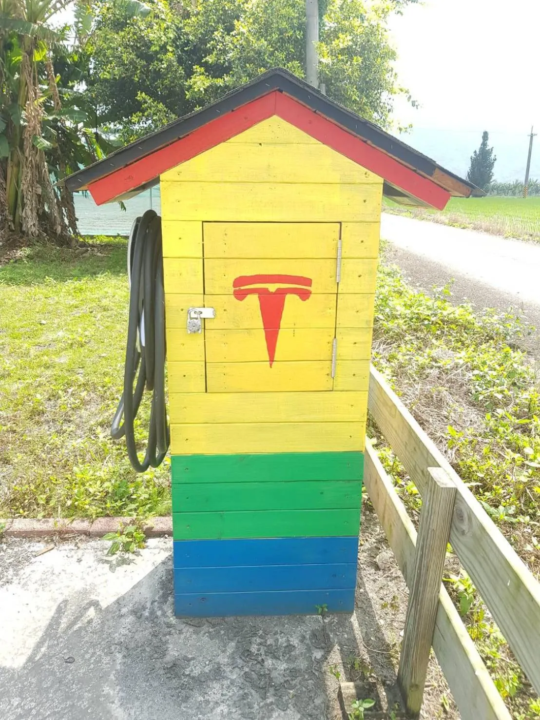 Property building in Hi Kids B&B