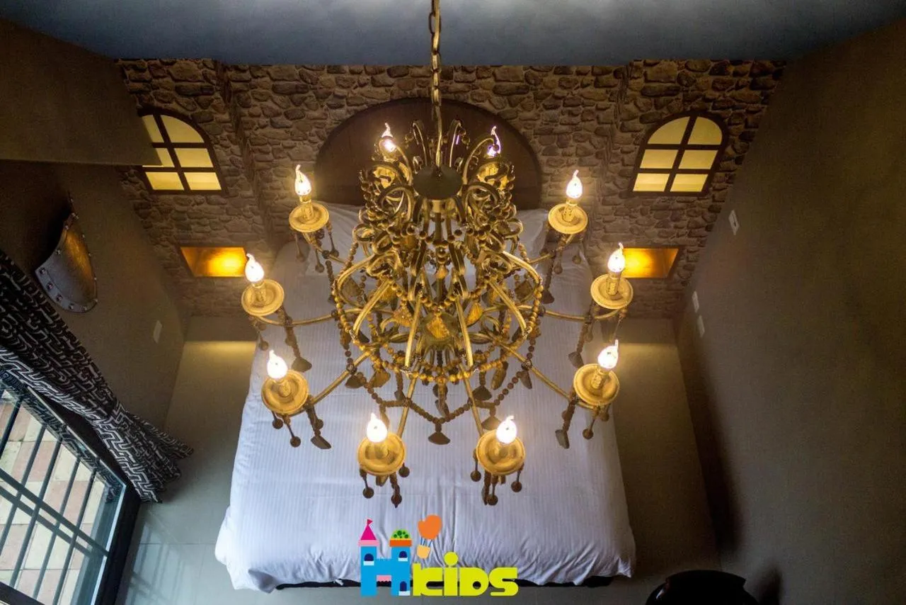 Decorative detail in Hi Kids B&B