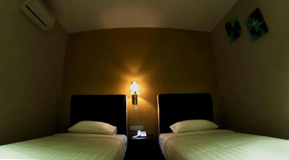 Superior Twin Room in Ayer Hitam Hotel Superior Twin Room in Ayer Hitam Hotel