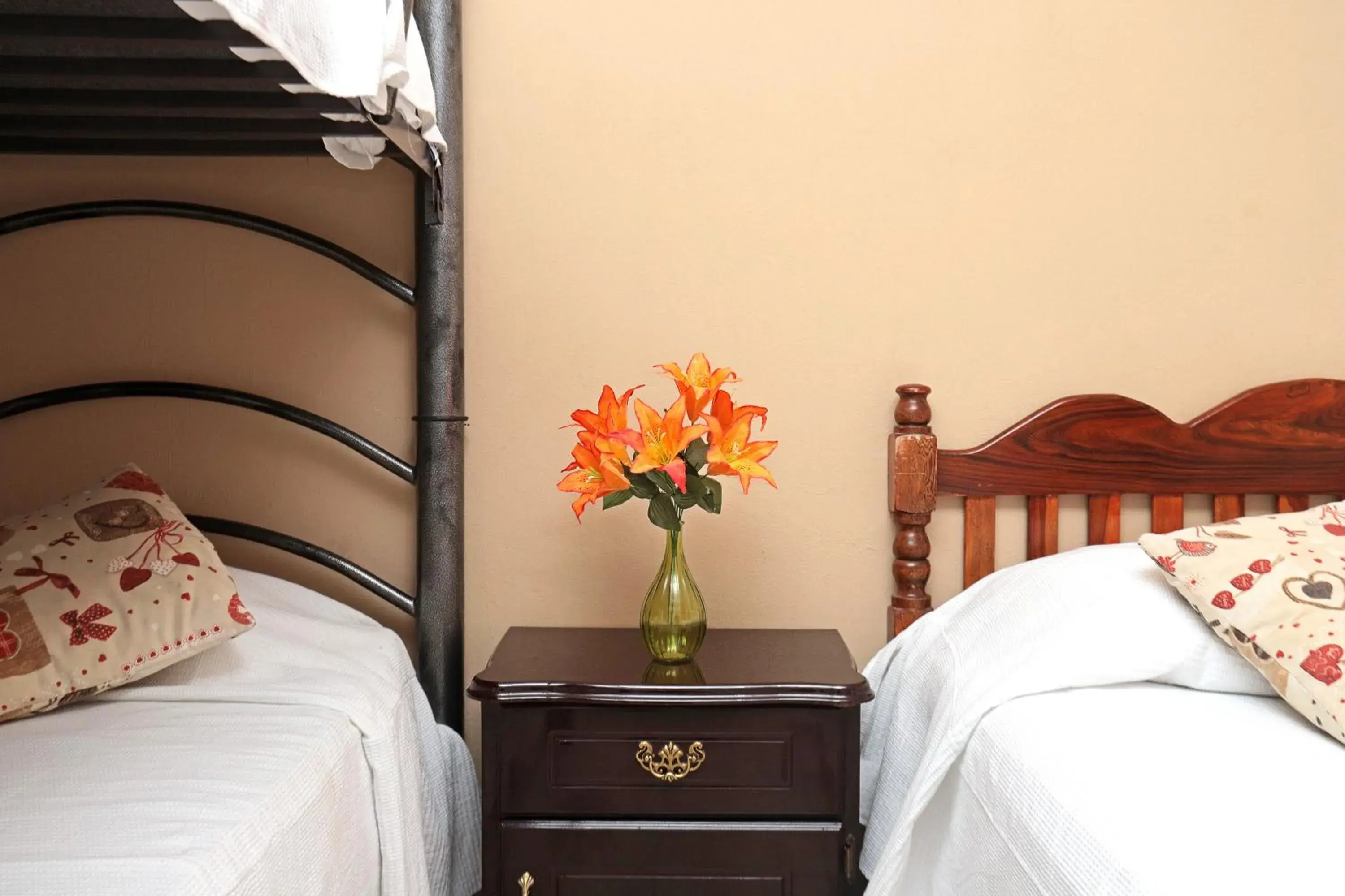 Quadruple Room with Private Bathroom in Casa de Ana - Habitación privada Quadruple Room with Private Bathroom in Casa de Ana - Habitación privada