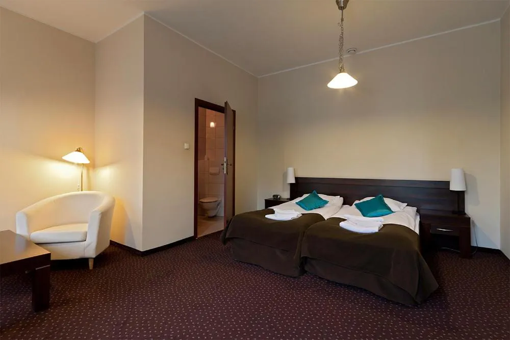 Bedroom, Bed in A' PROPOS Hotel, Restauracja, Club