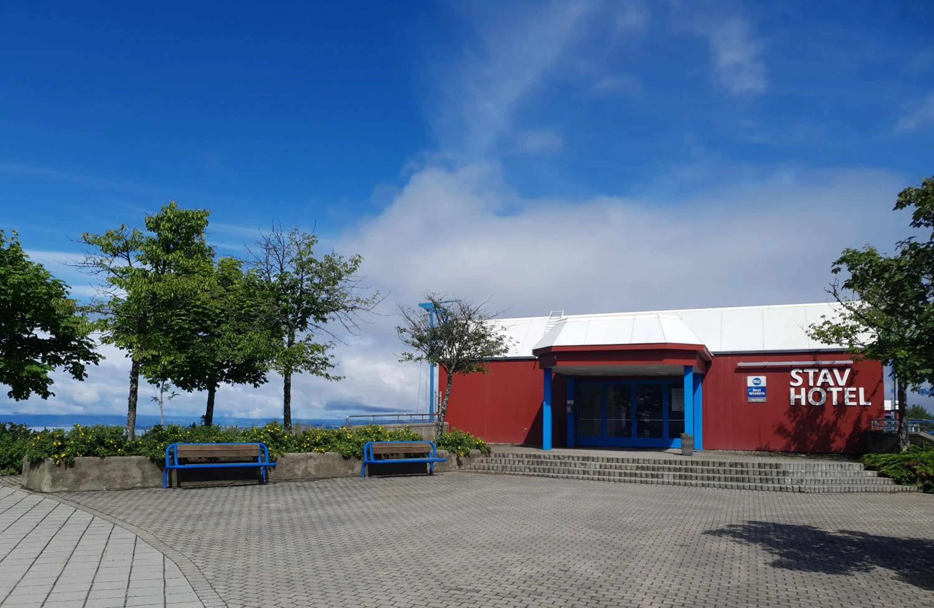 Facade/entrance in Stav Hotel