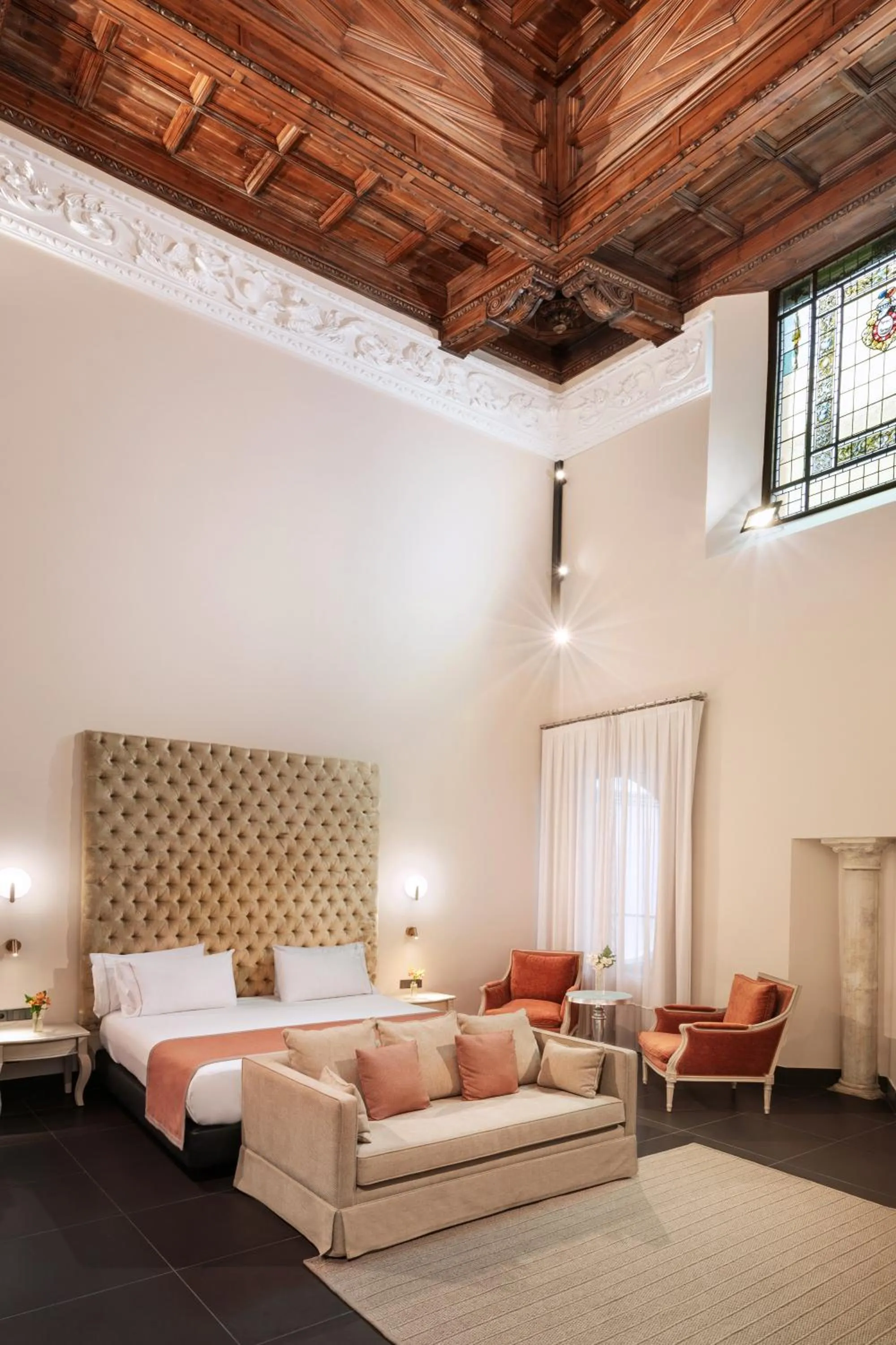 Photo of the whole room, Bed in Eurostars Sevilla Boutique