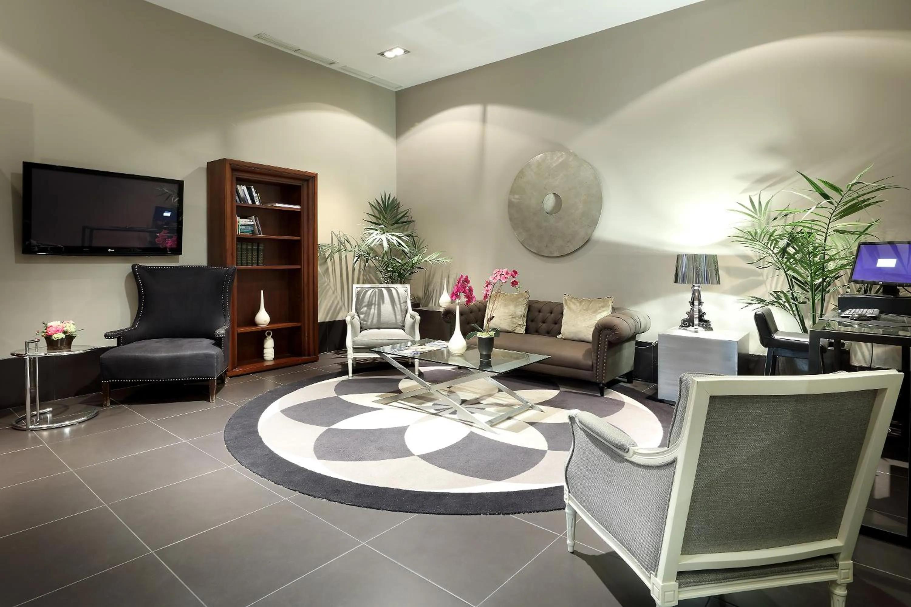 Seating area in Eurostars Sevilla Boutique