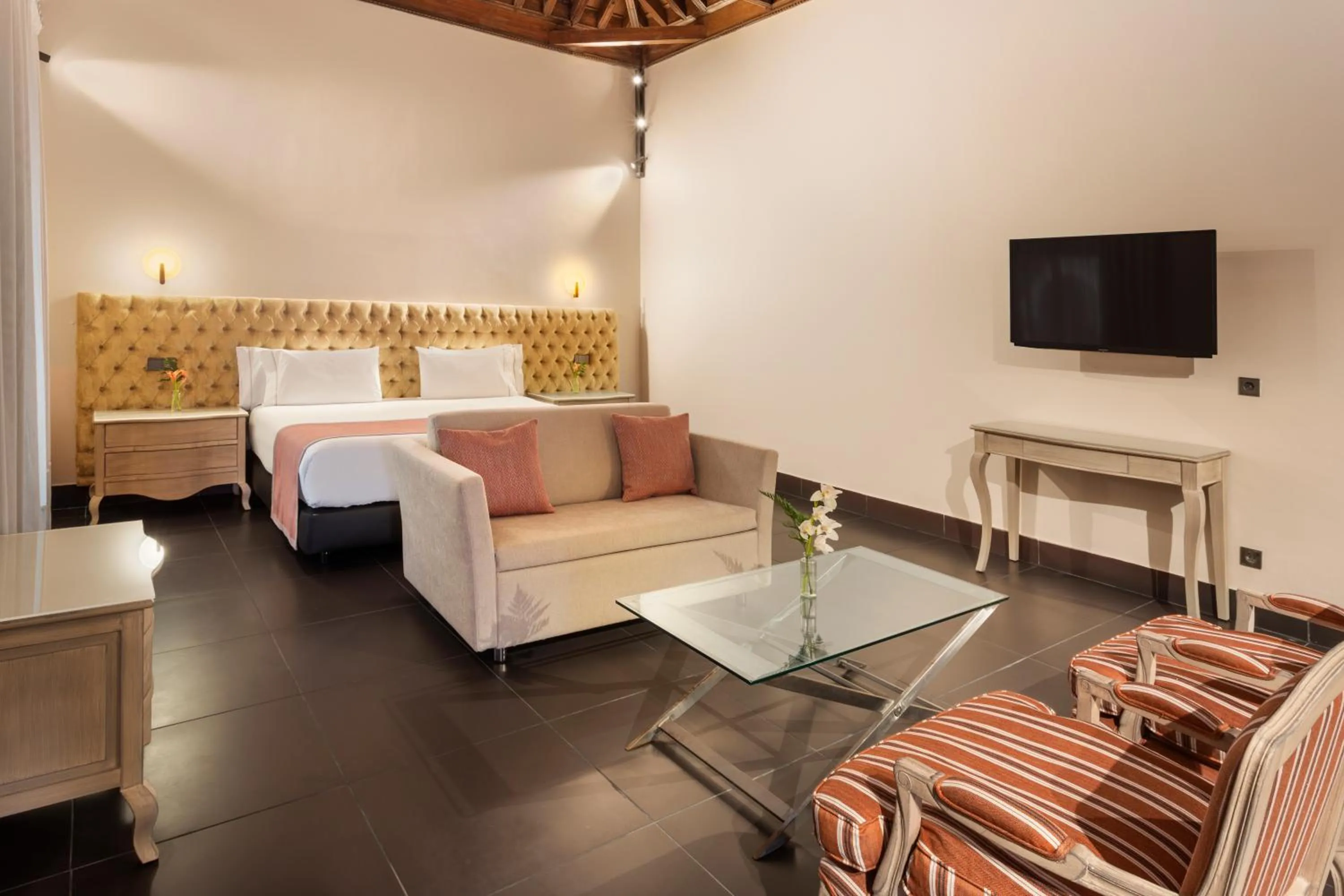 Bed in Eurostars Sevilla Boutique