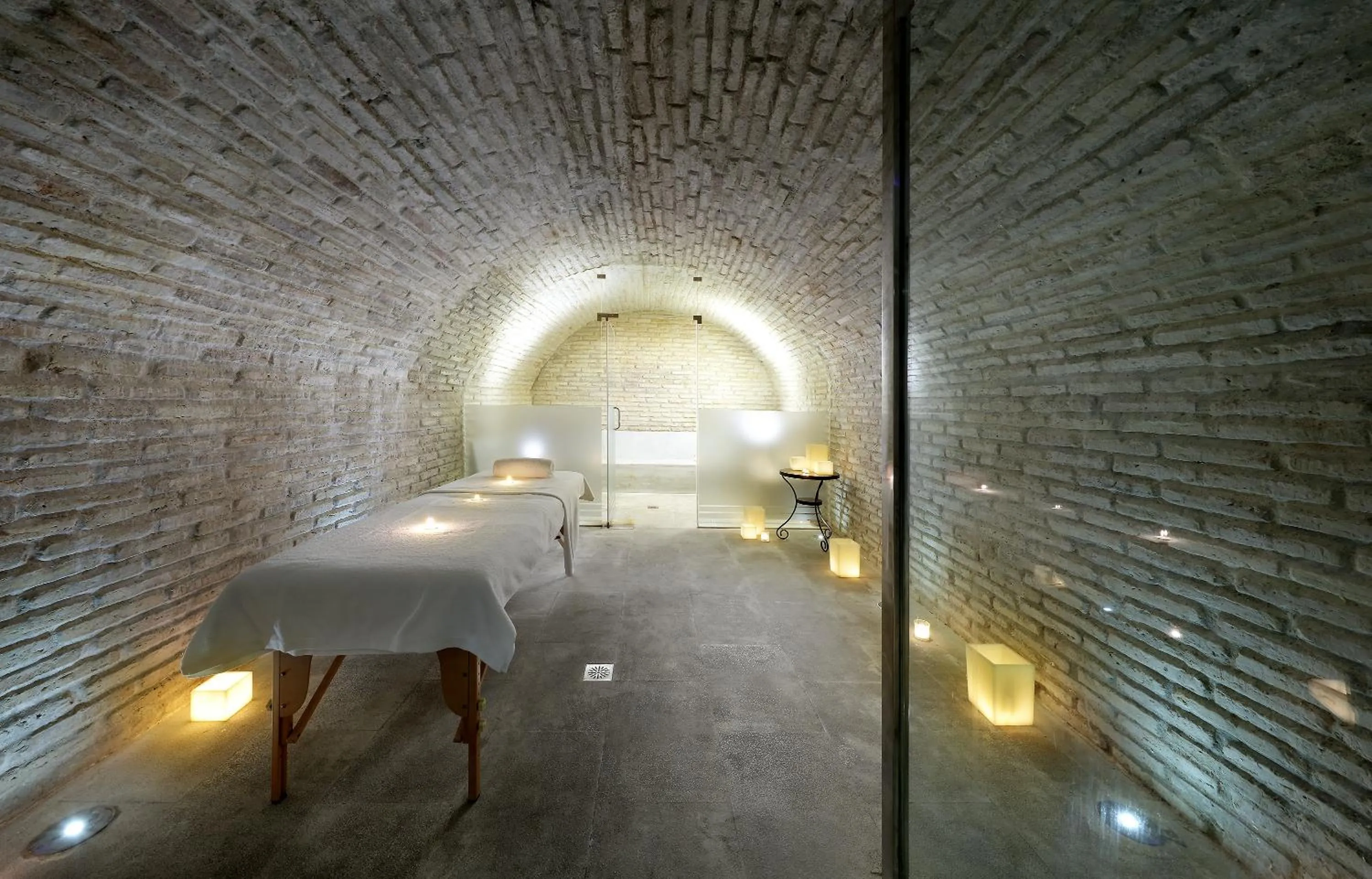 Massage in Eurostars Sevilla Boutique