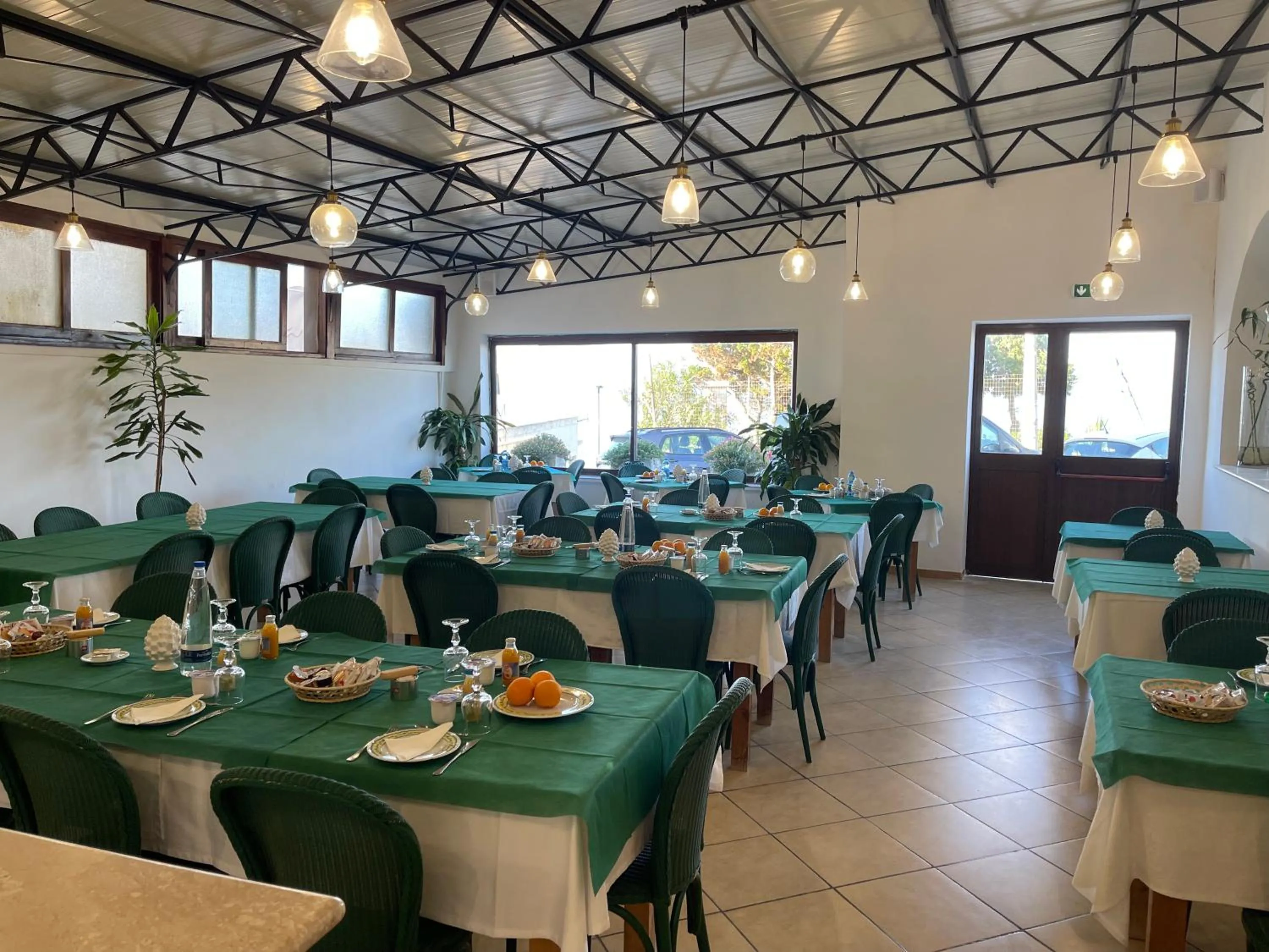 Lounge or bar in Hotel Miramare Garzia