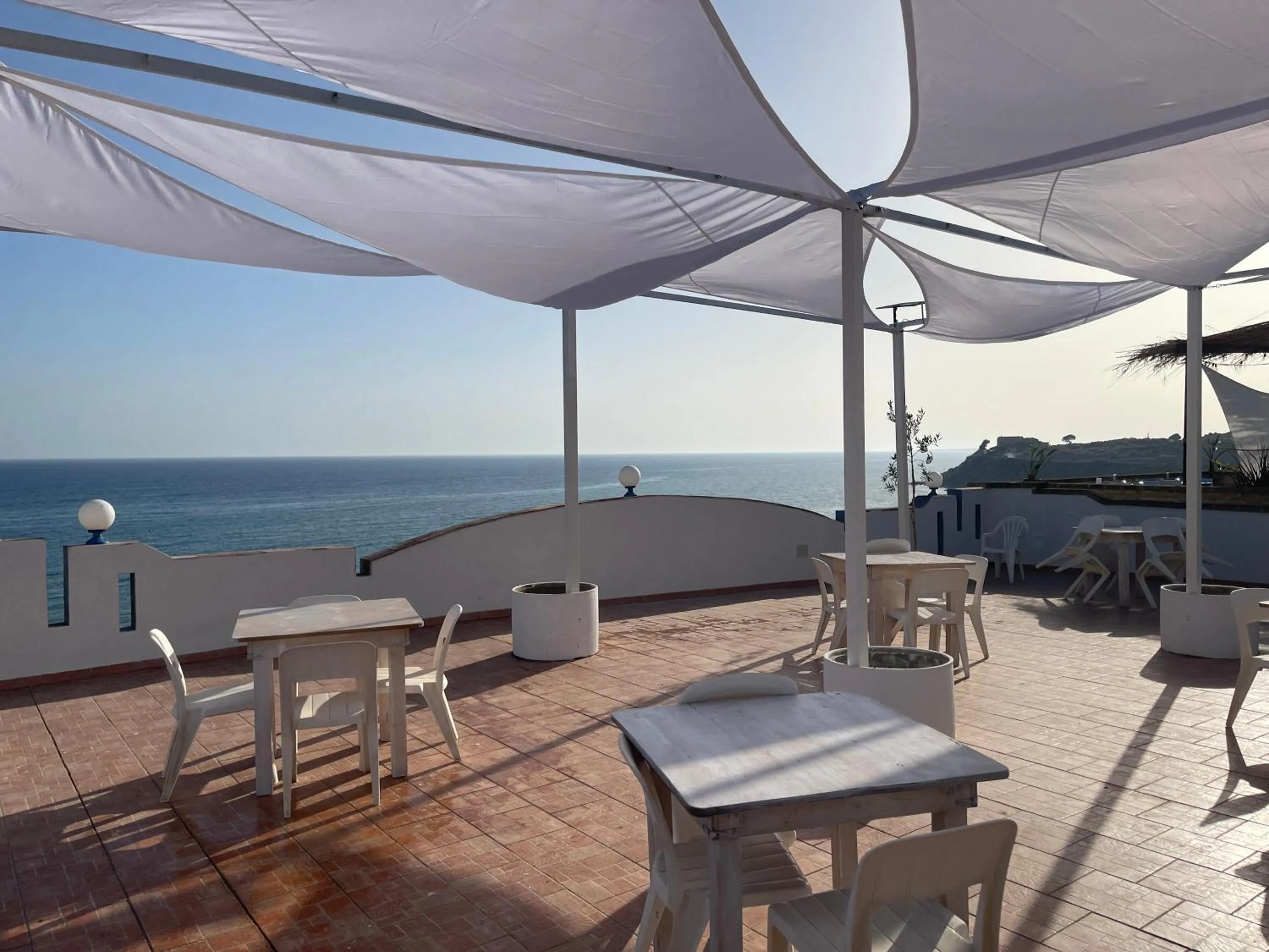 Solarium in Hotel Miramare Garzia