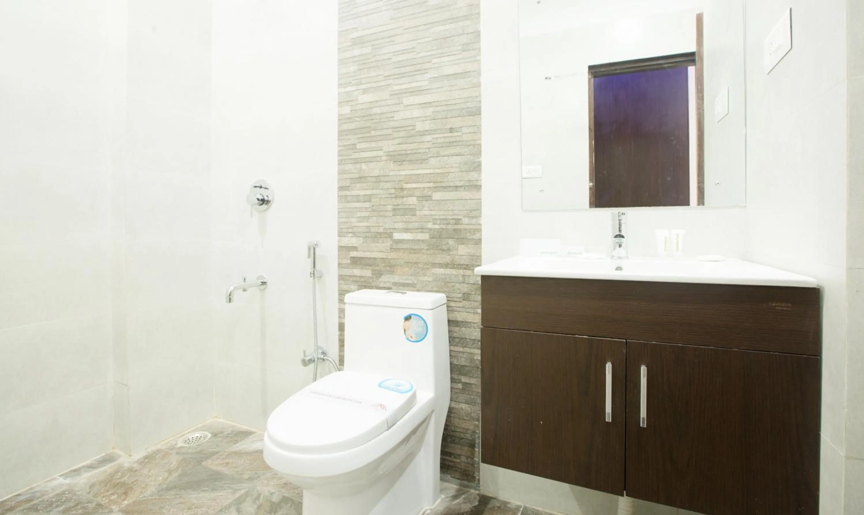 Toilet in Vibhav Grand