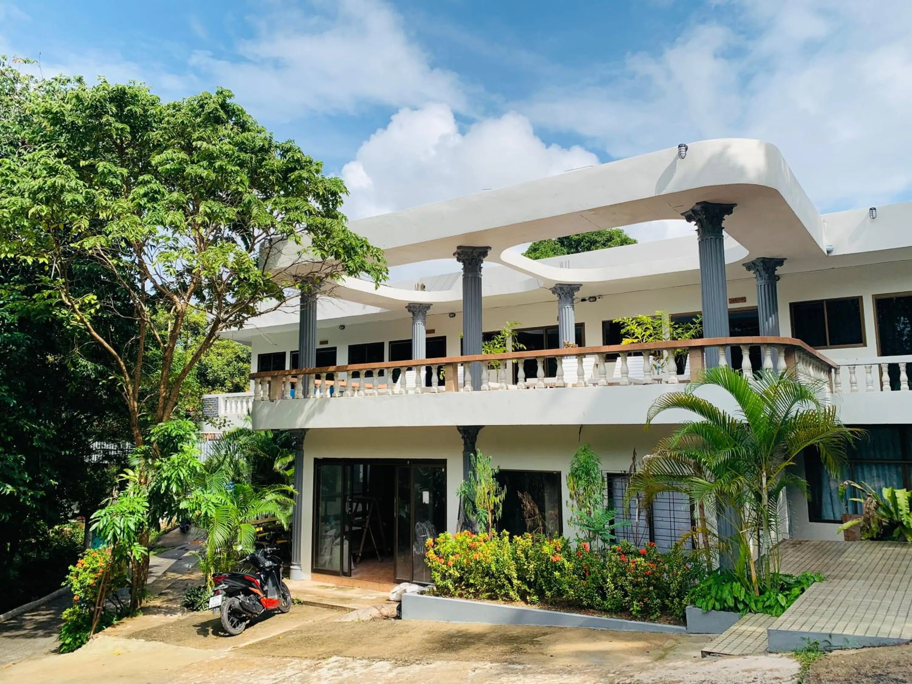 Property building in Koh Tao Heritage