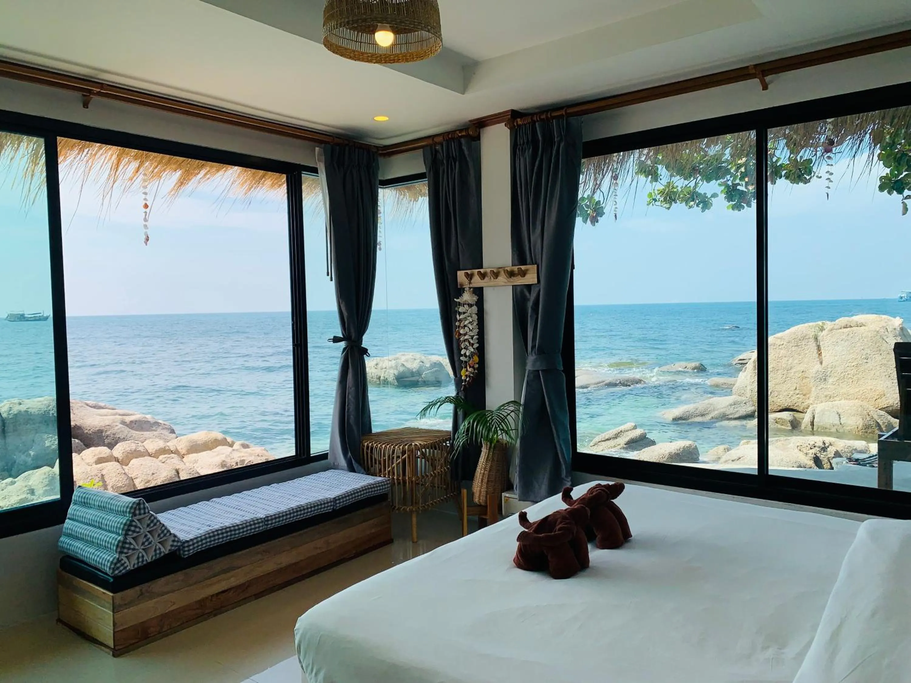 Bed in Koh Tao Heritage
