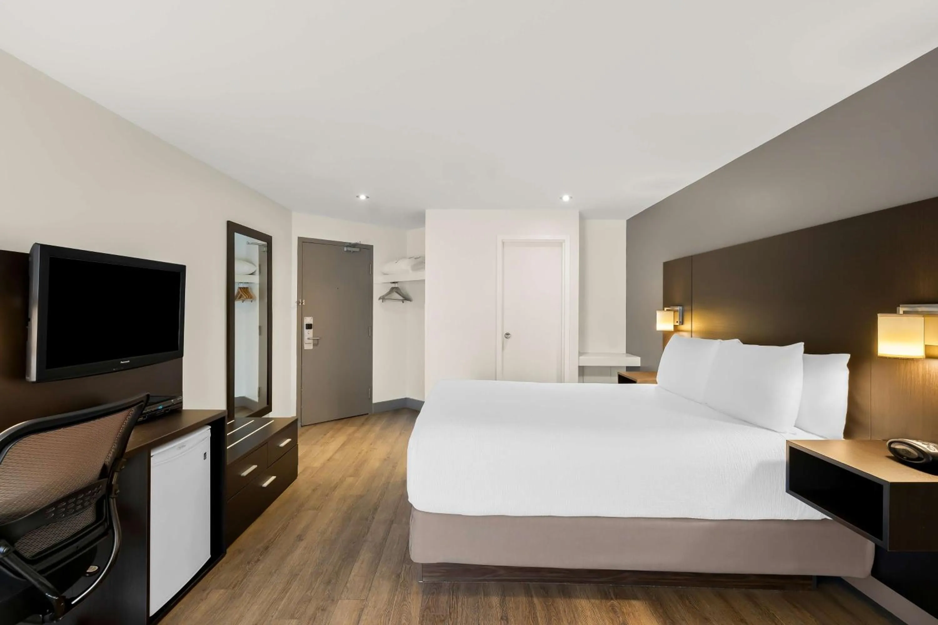 Bedroom, Bed in Best Western Hotel St. Jerome