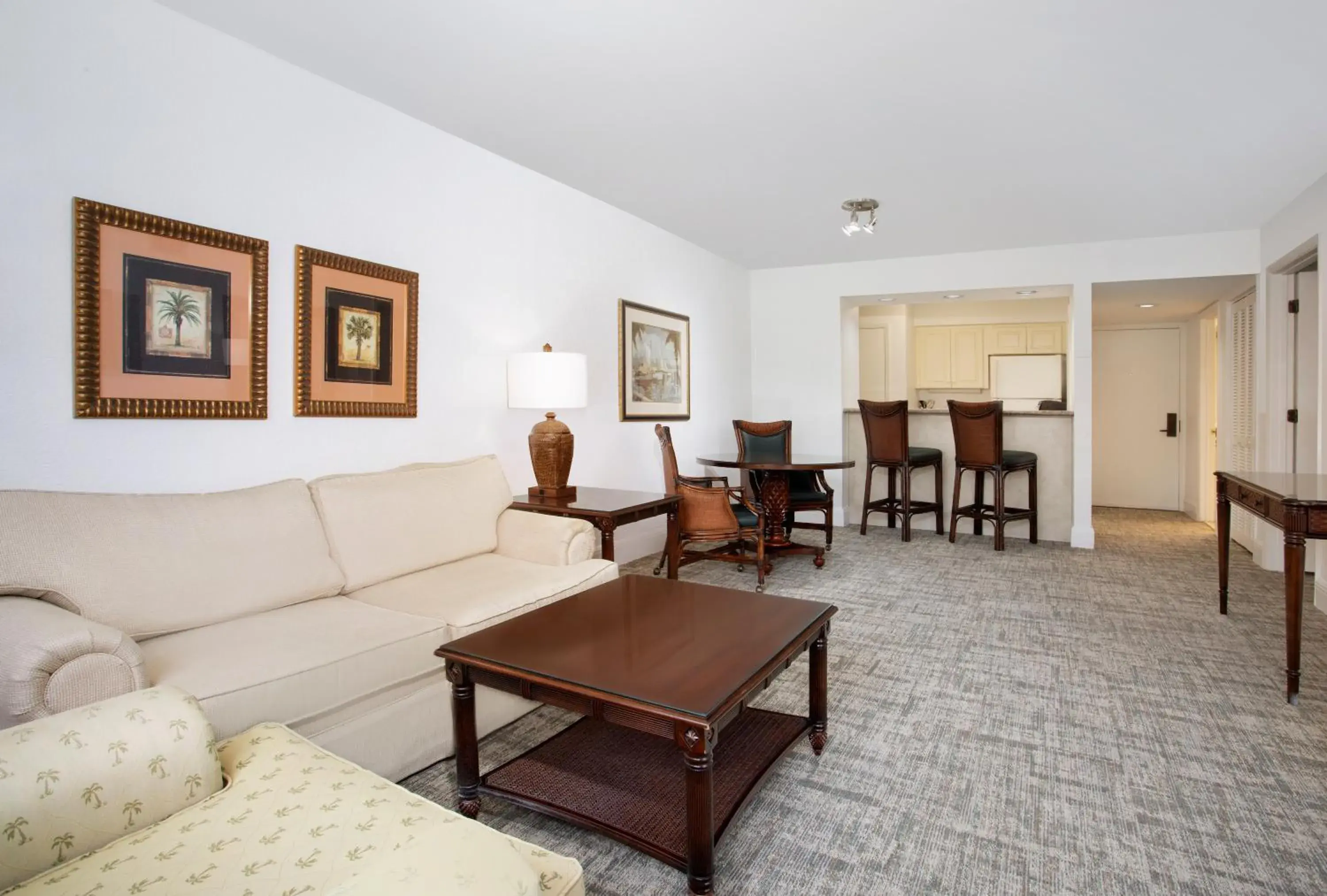 Queen Suite in Saddlebrook Resort Queen Suite in Saddlebrook Resort