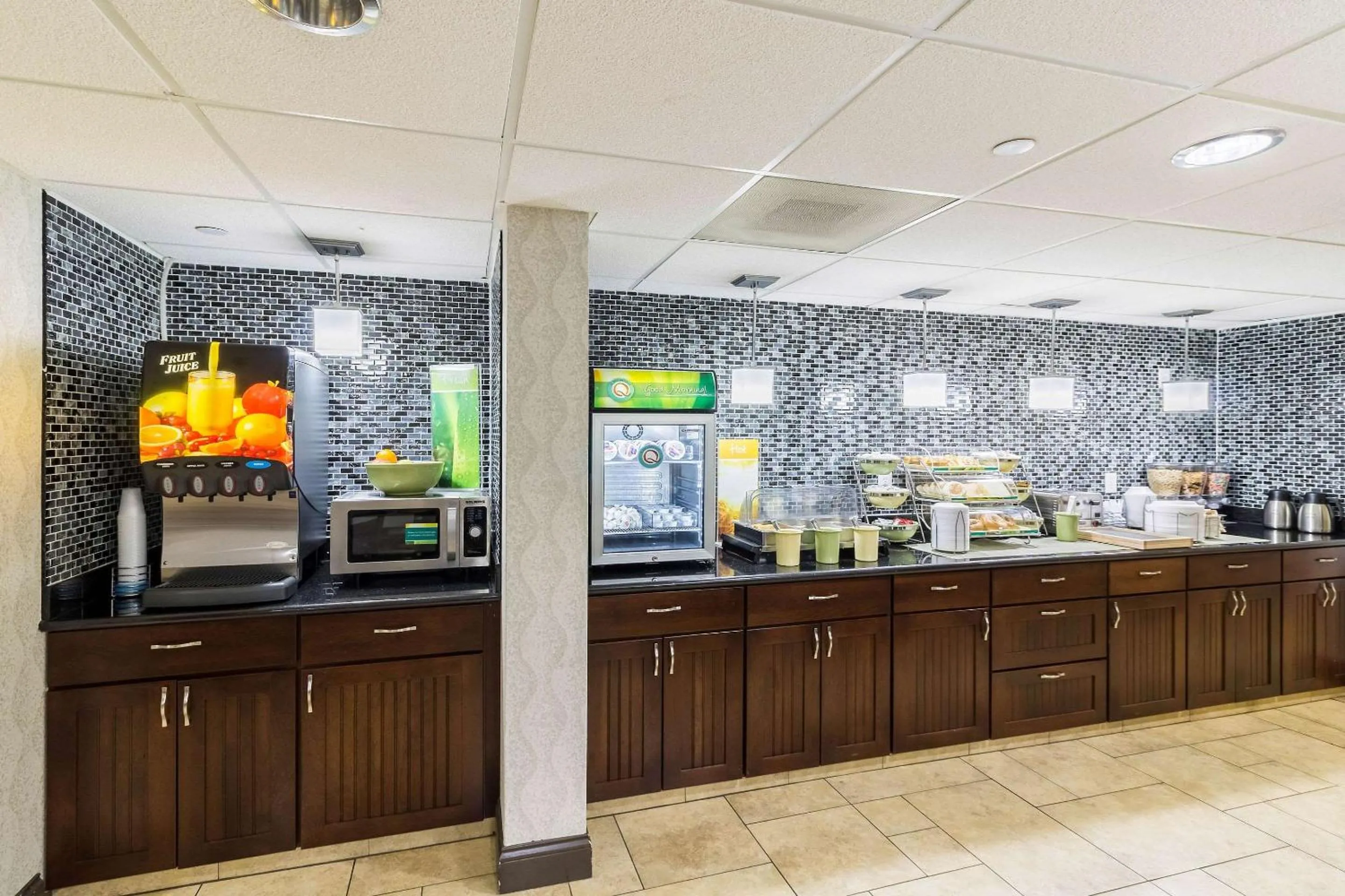 Restaurant/places to eat in Quality Inn & Suites Arden Hills - Saint Paul North
