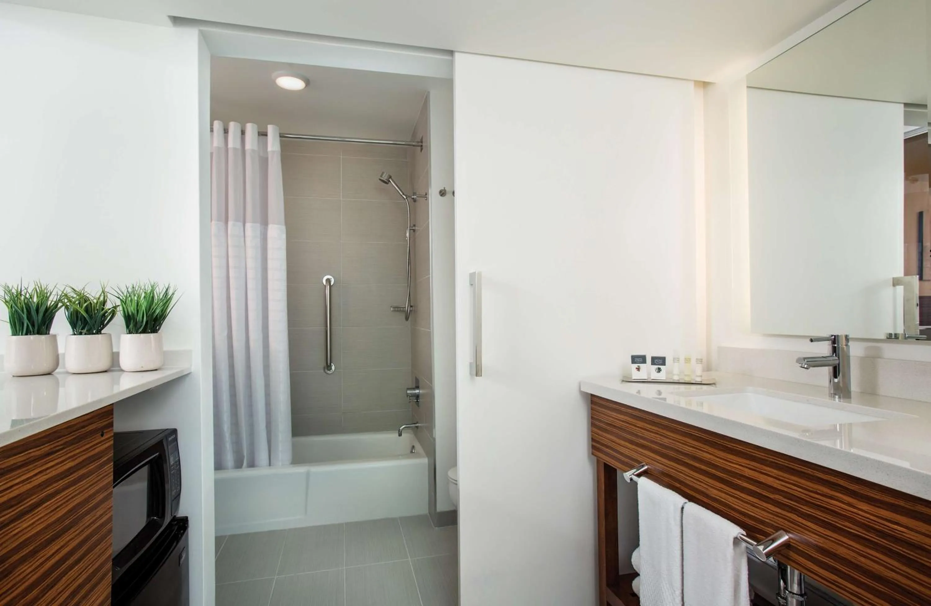 Bathroom in Grand Naniloa Hotel, a Doubletree by Hilton