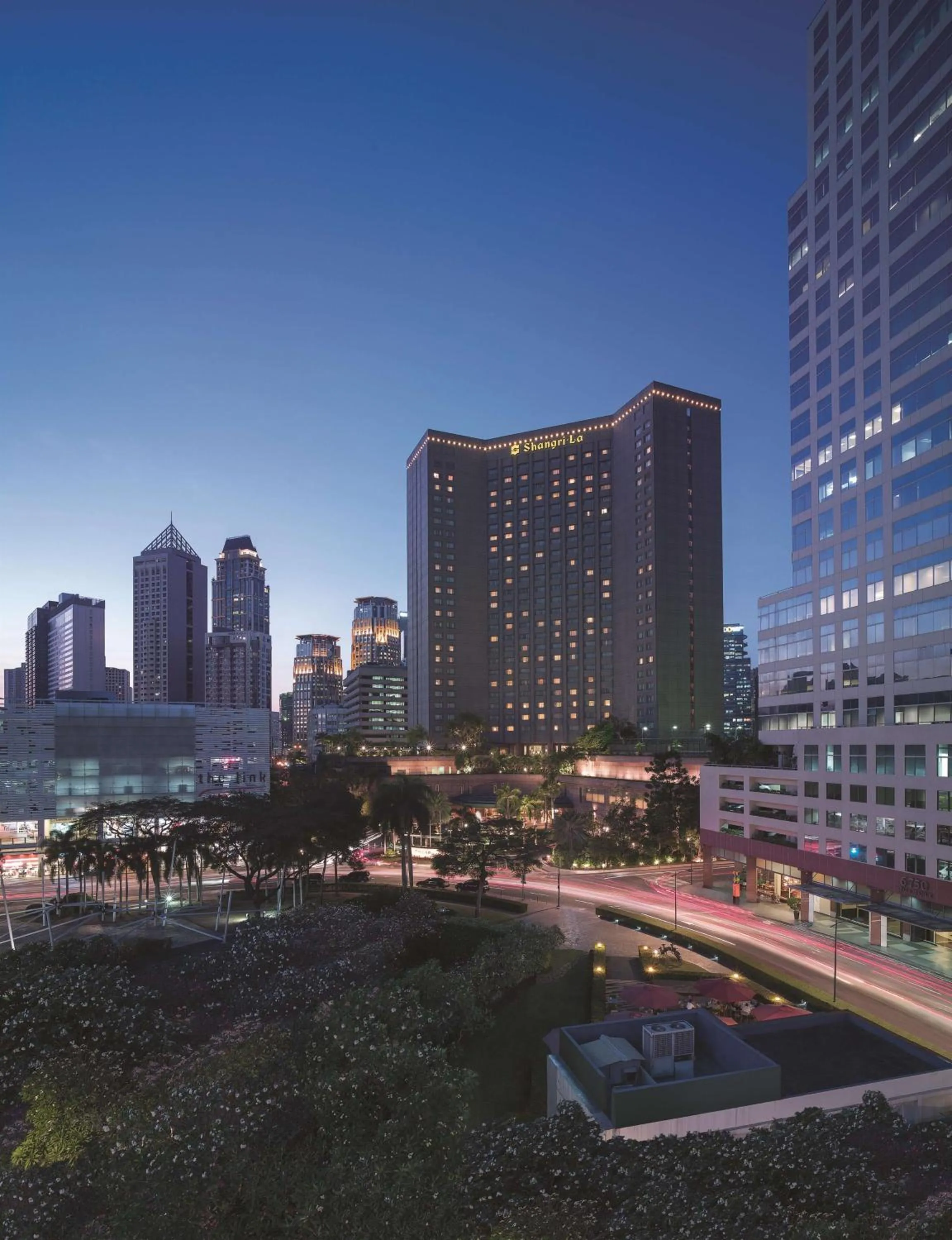 Property building in Makati Shangri-La, Manila