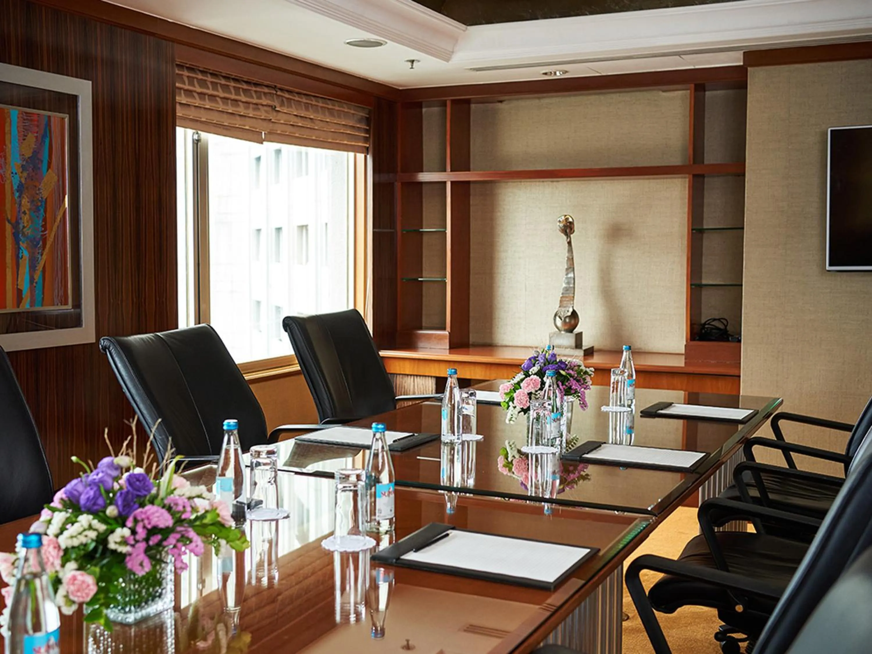 Meeting/conference room in Makati Shangri-La, Manila