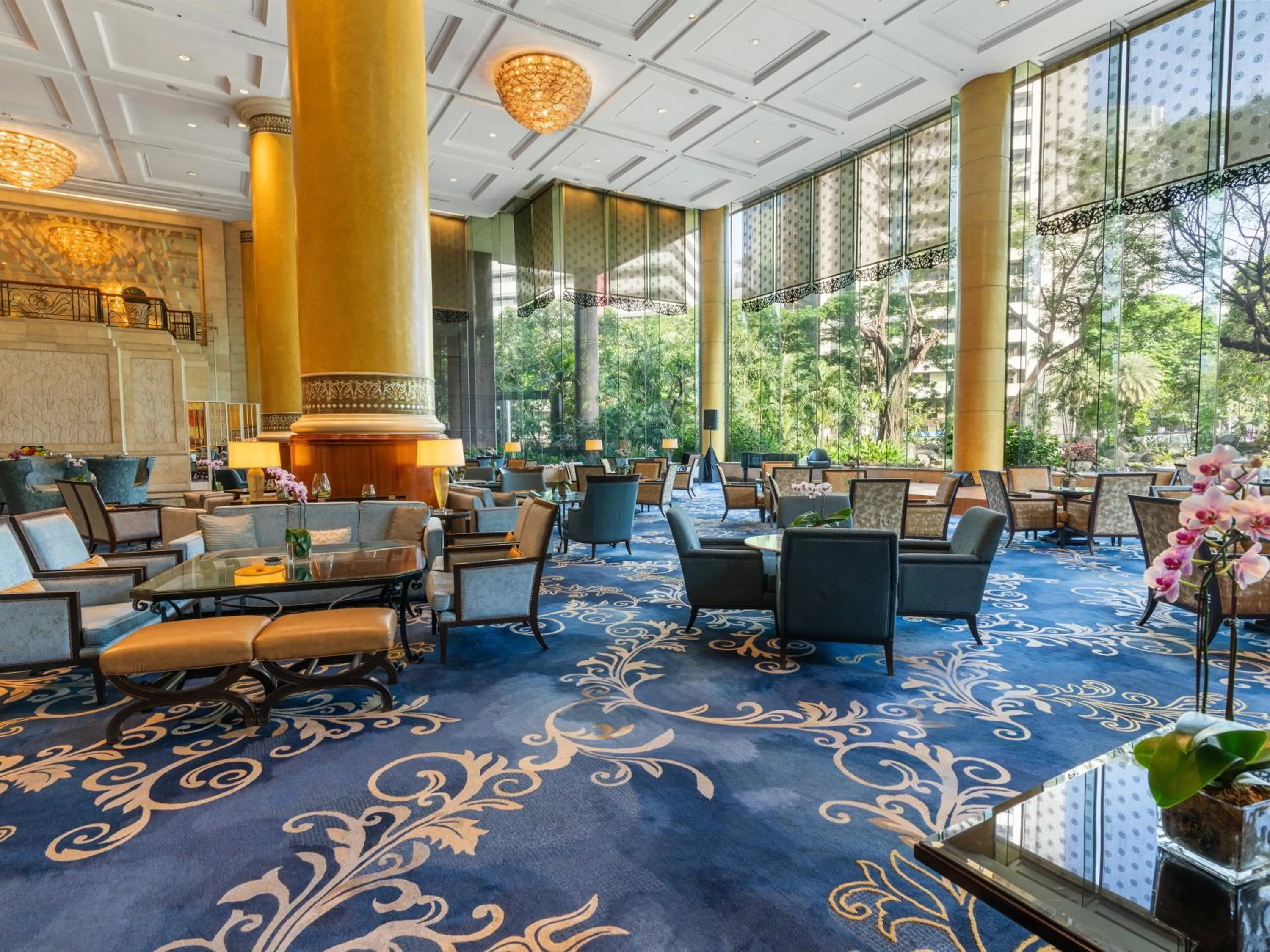 Restaurant/places to eat in Makati Shangri-La, Manila