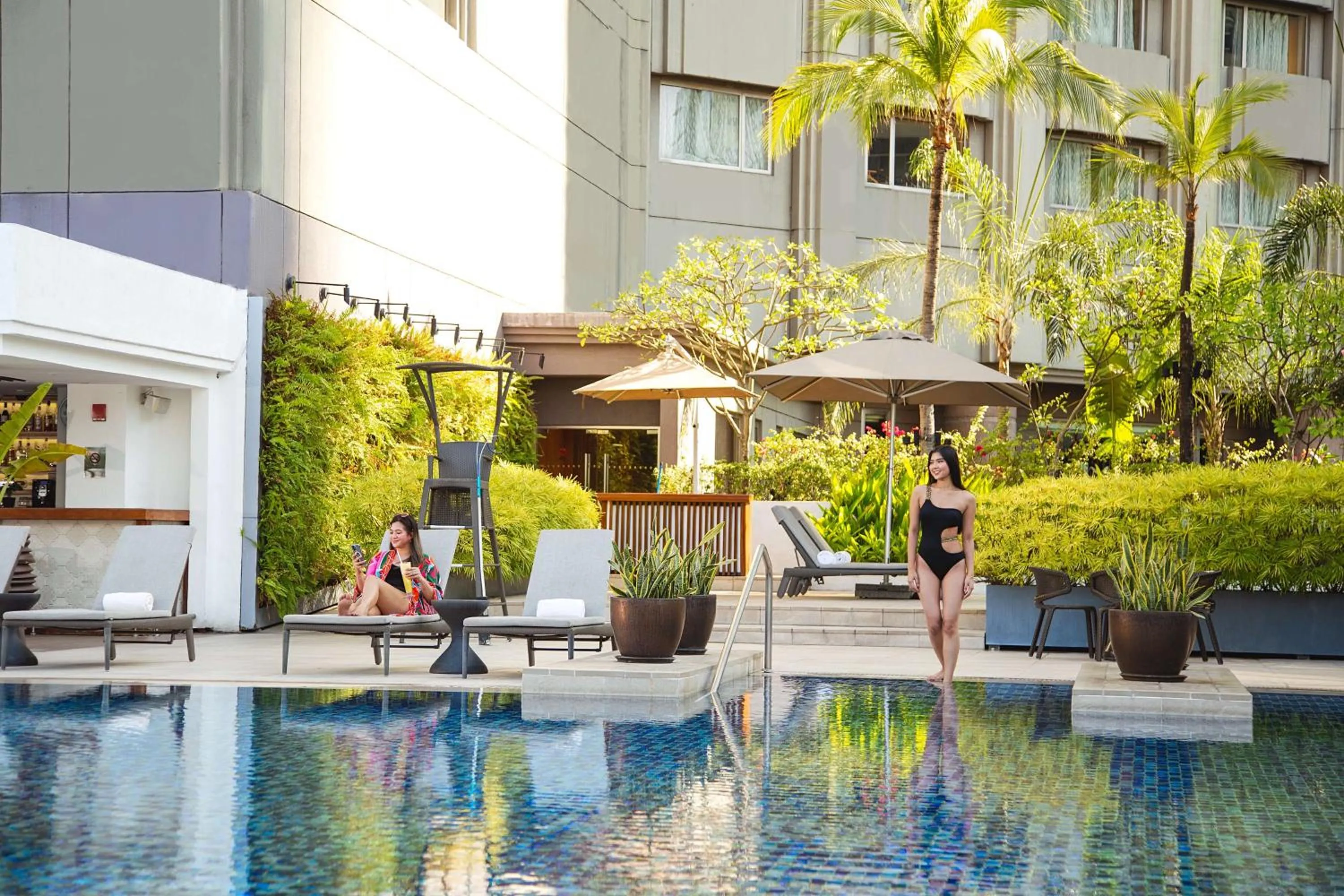 Pool view in Makati Shangri-La, Manila
