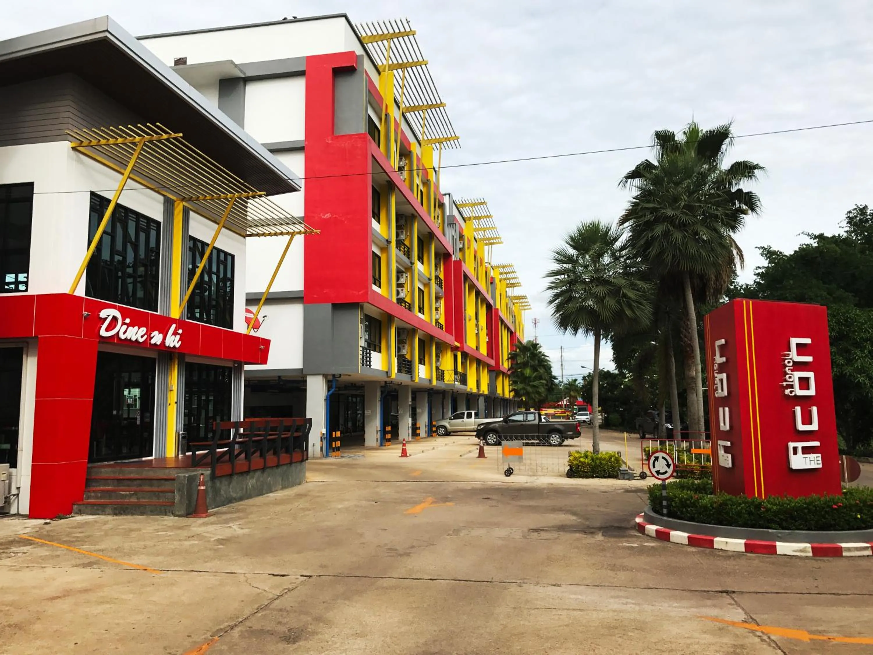 Facade/entrance in The Icon service apartment