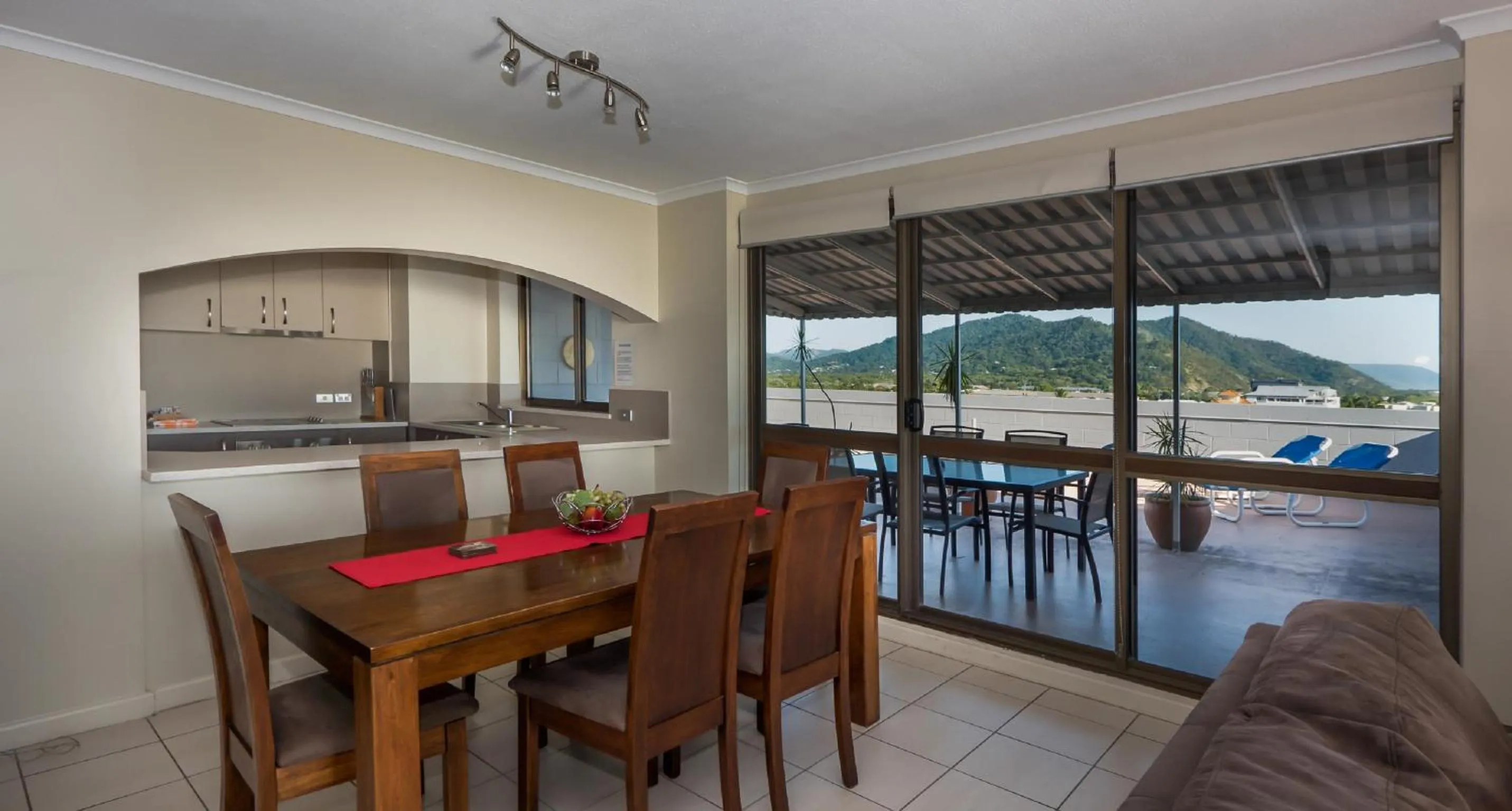 Dining area in Coral Towers Holiday Suites